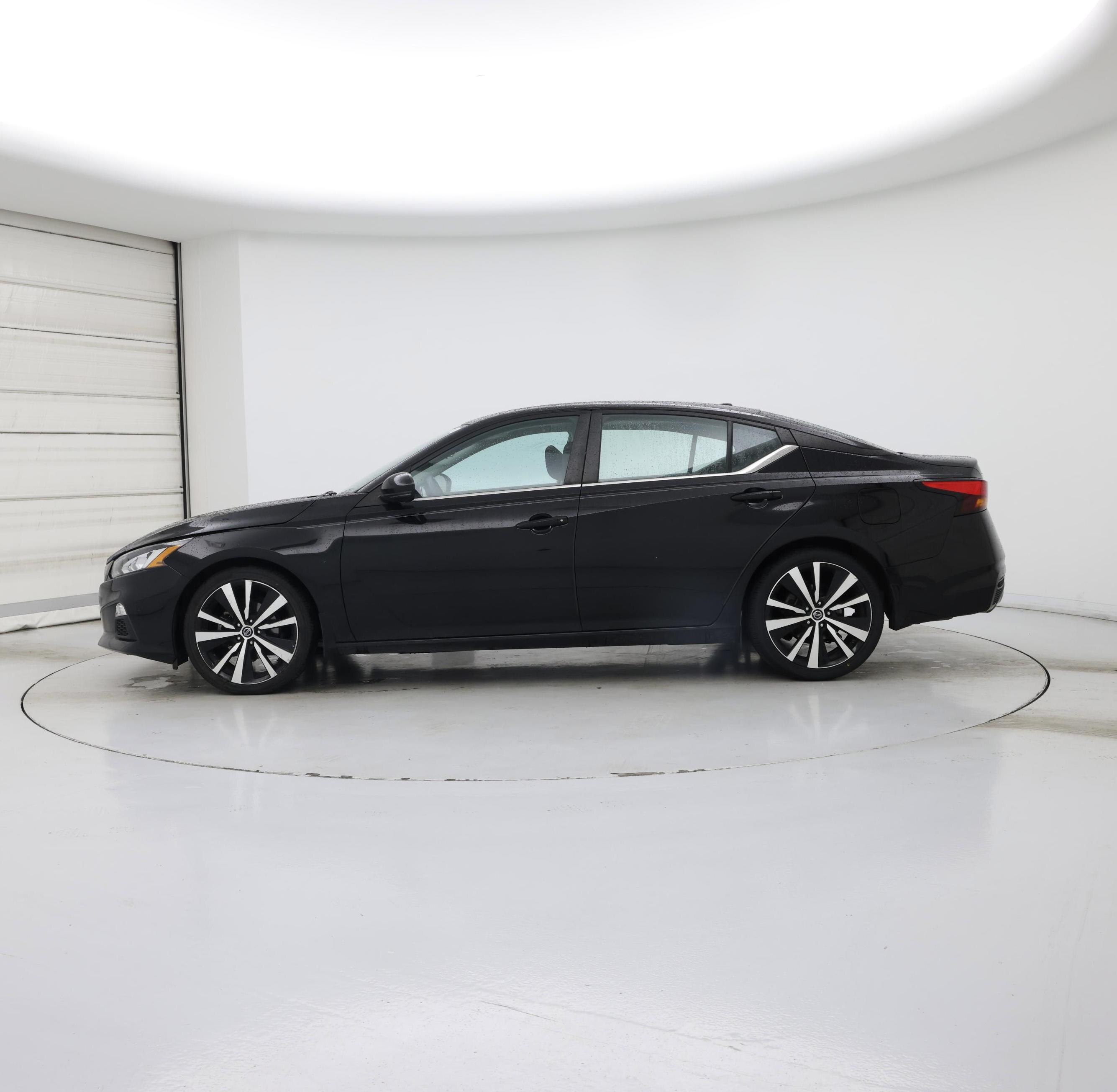 Thumbnail: 2021 Nissan Altima - 3