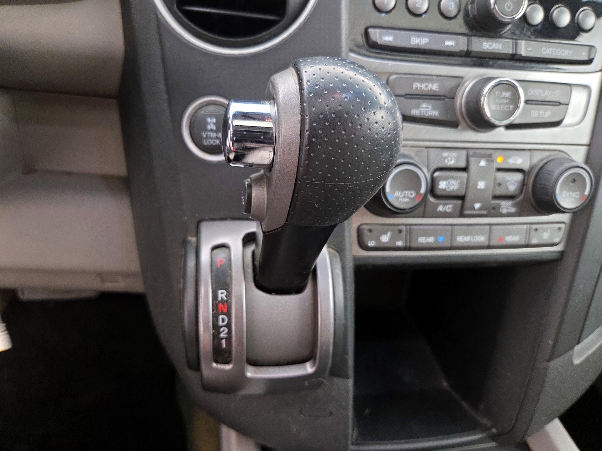 Thumbnail: 2014 Honda Pilot - 17