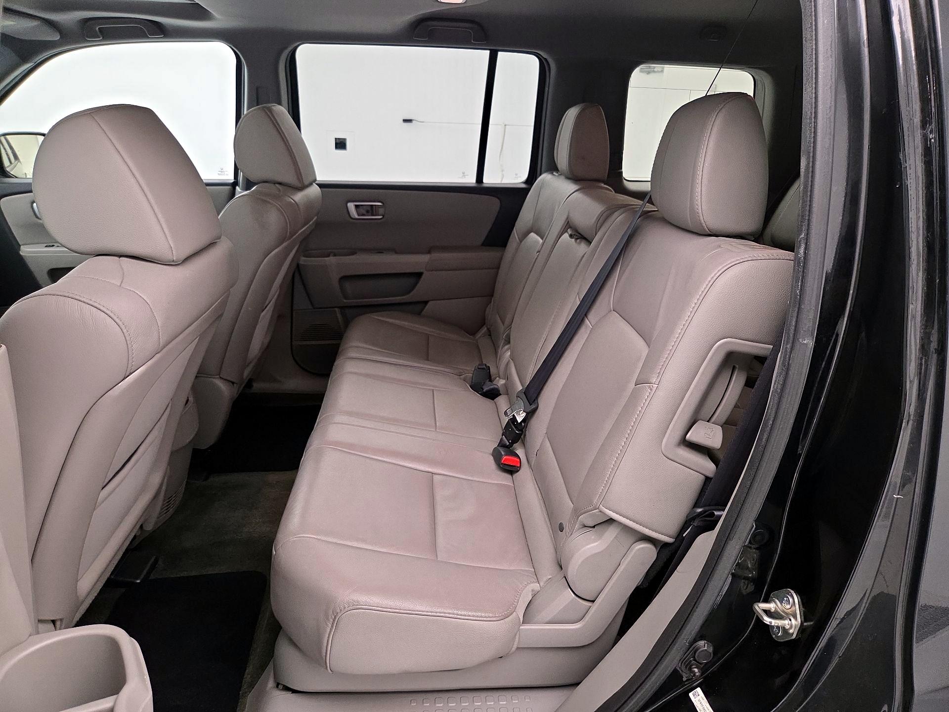 Thumbnail: 2014 Honda Pilot - 20