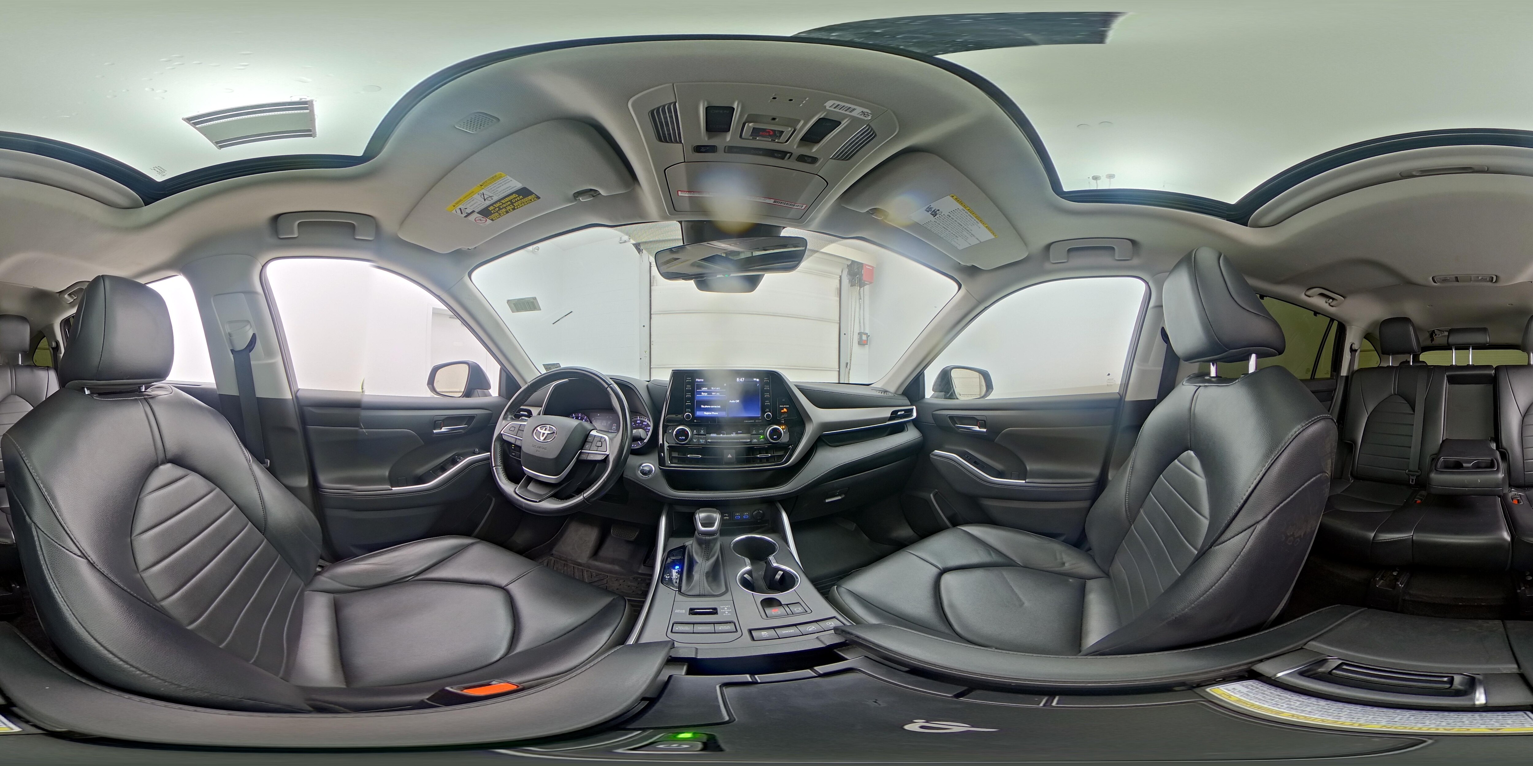 2022 Toyota Highlander XLE - Photo 25