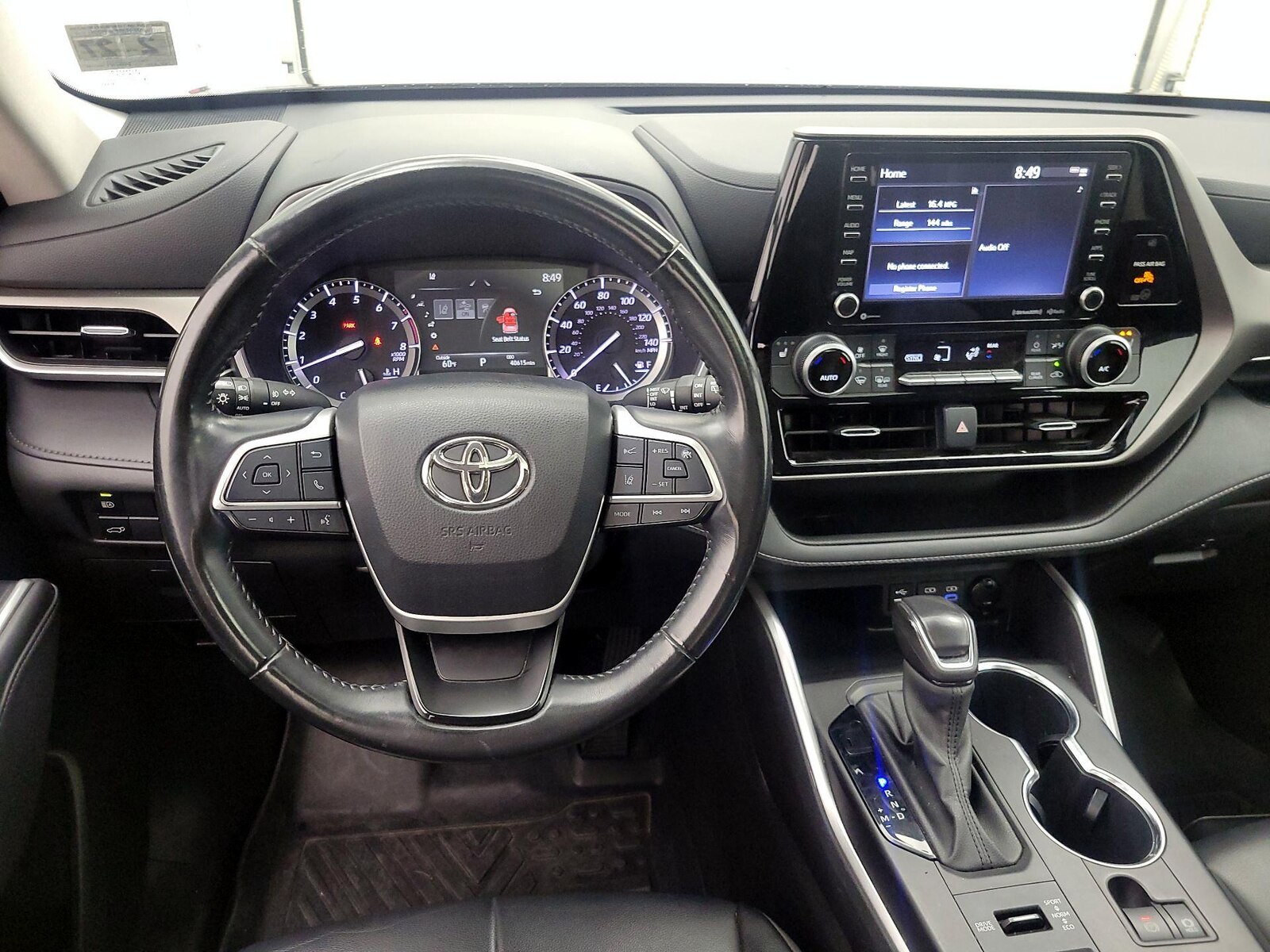 2022 Toyota Highlander XLE - Photo 11