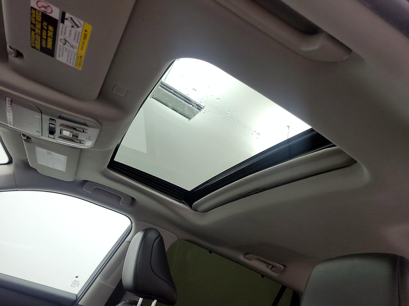 2022 Toyota Highlander XLE - Photo 20