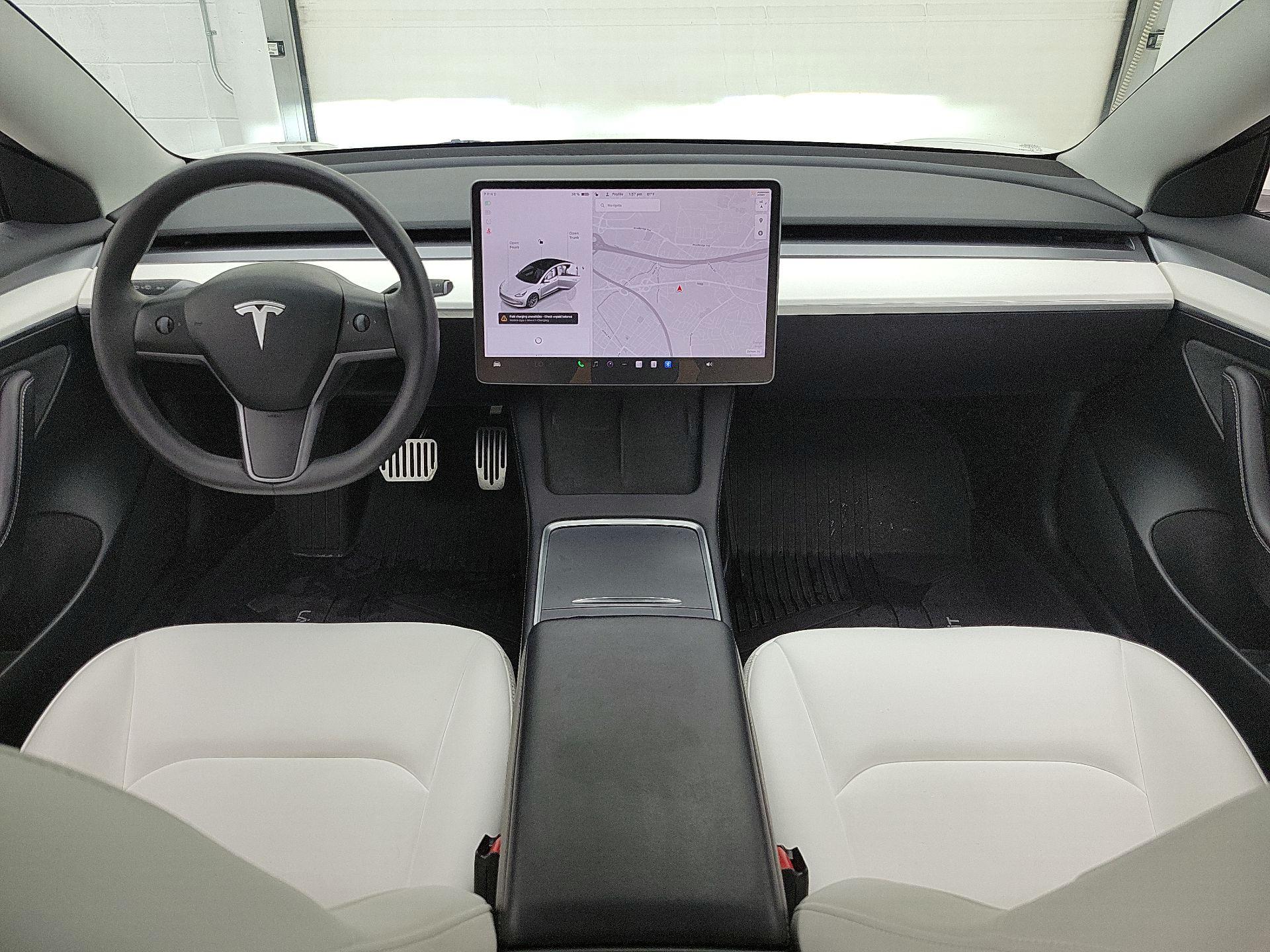 Thumbnail: 2023 Tesla Model 3 - 9