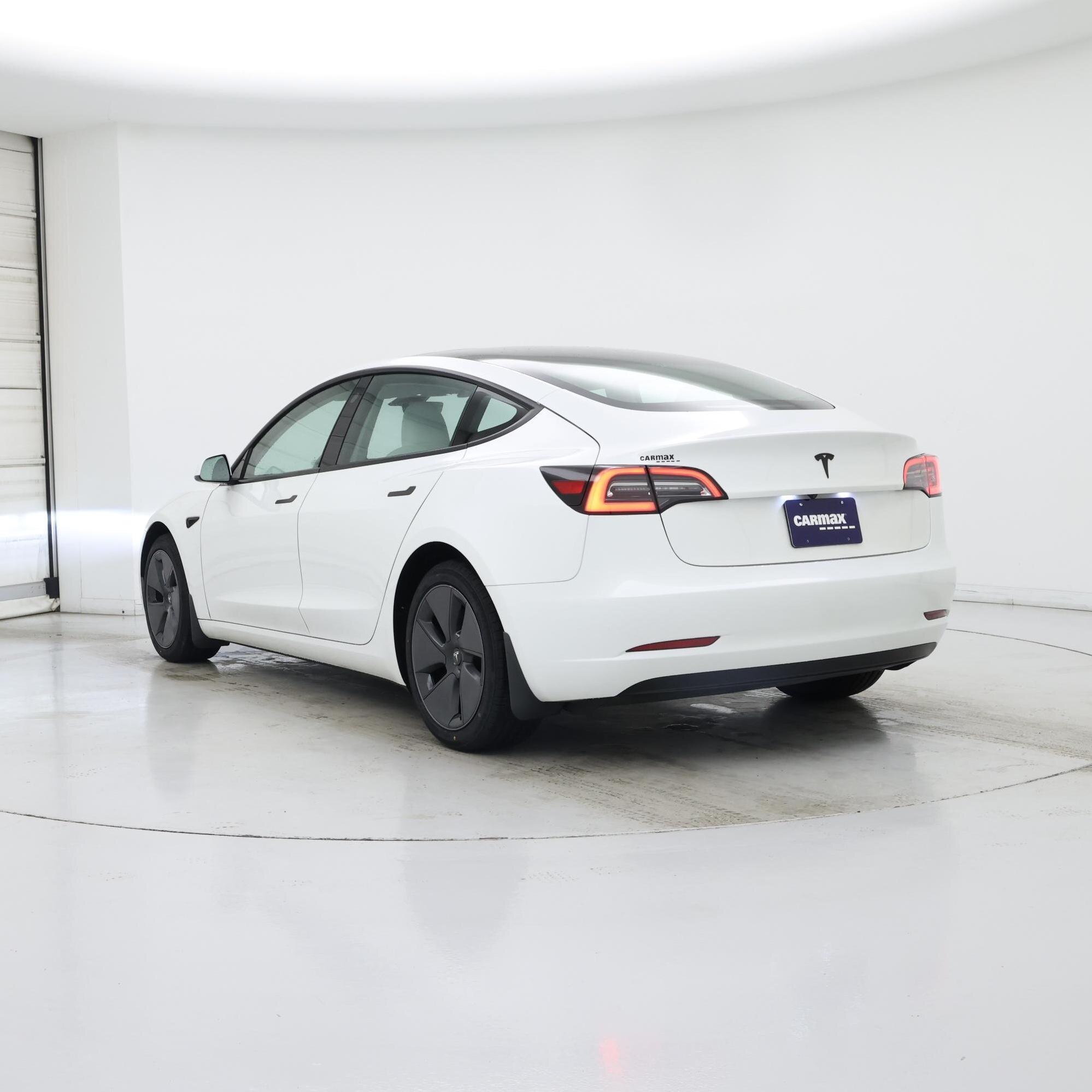 Thumbnail: 2023 Tesla Model 3 - 2