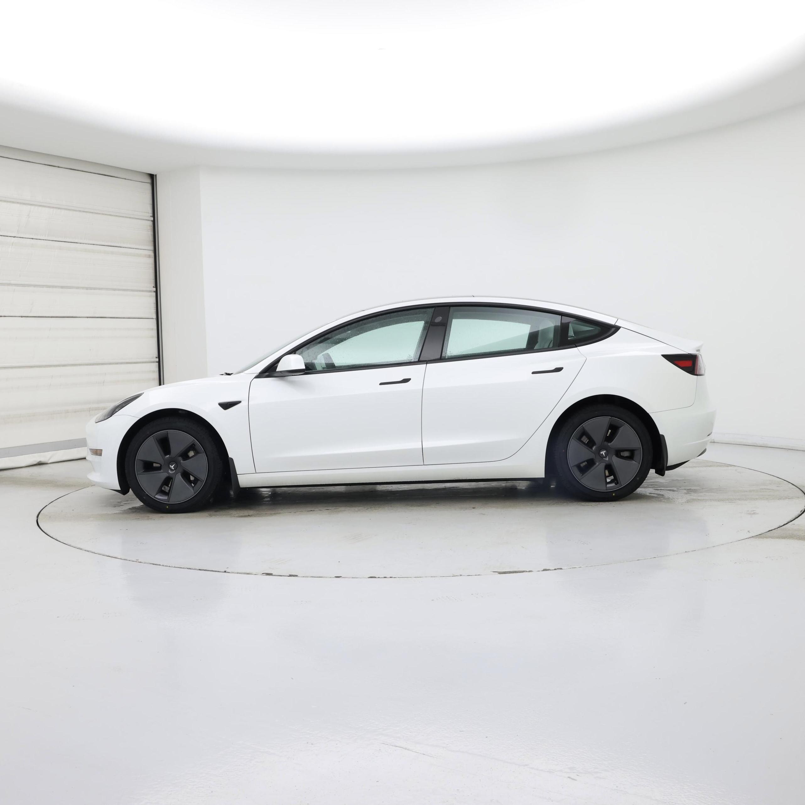 Thumbnail: 2023 Tesla Model 3 - 3