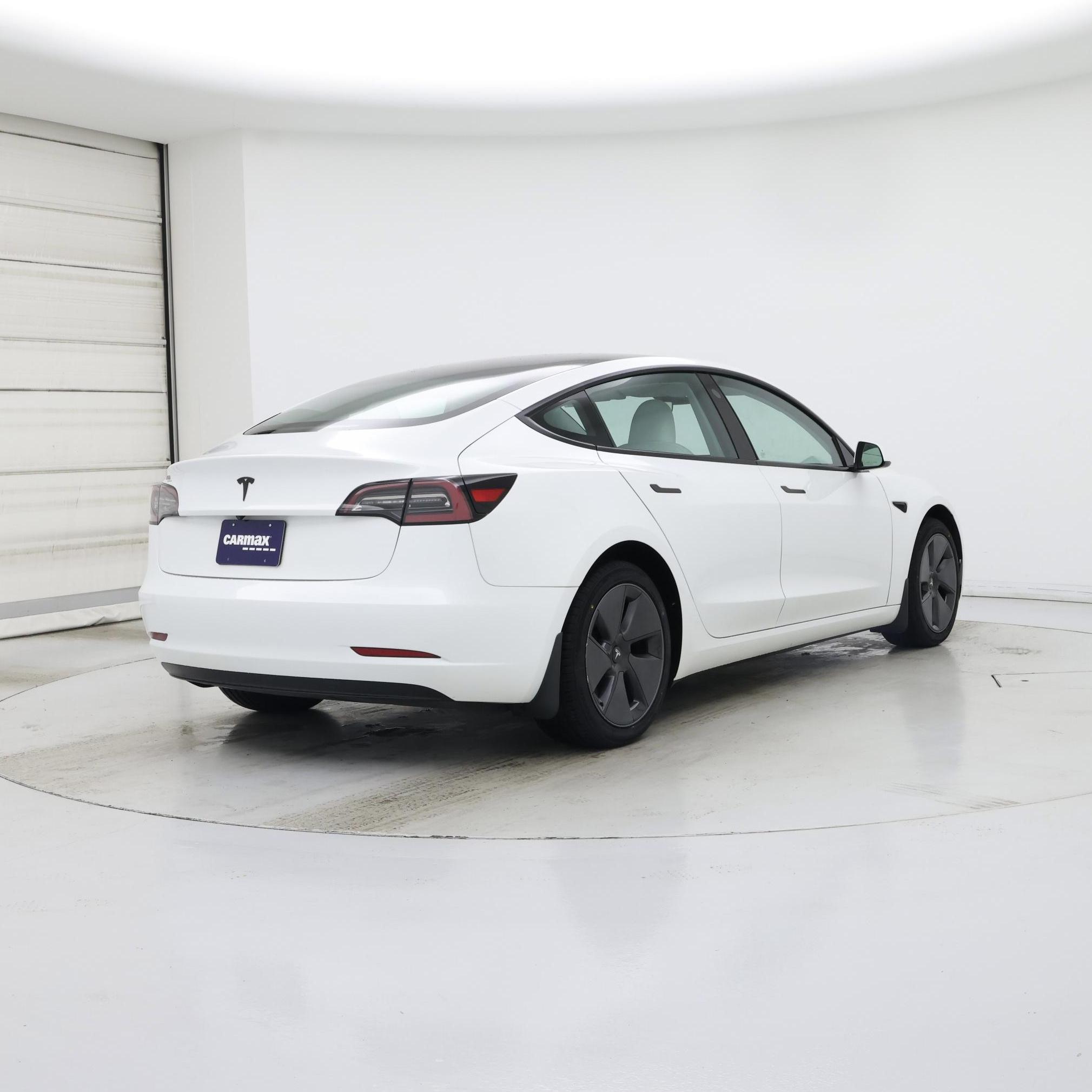 Thumbnail: 2023 Tesla Model 3 - 8