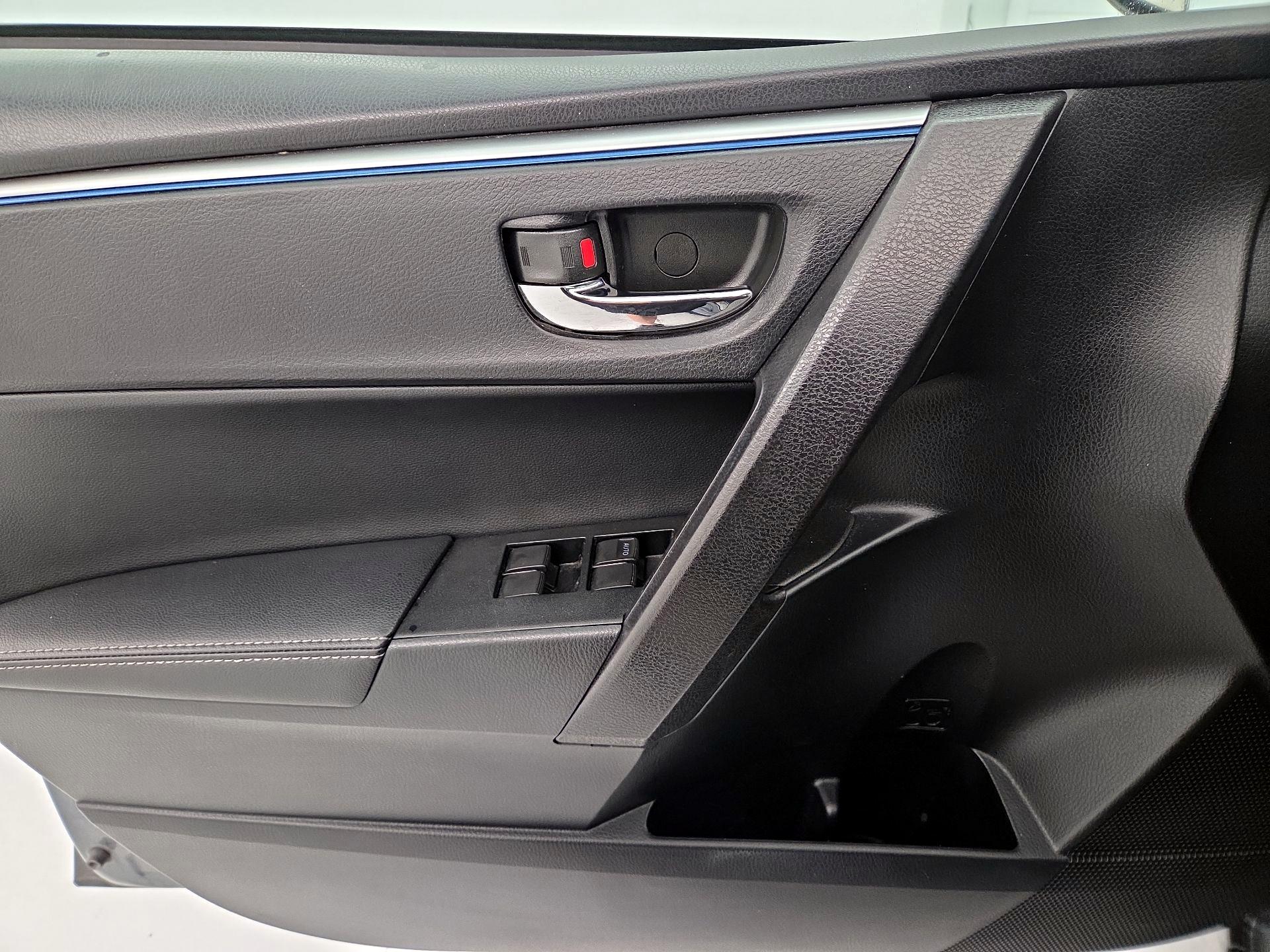 Thumbnail: 2014 Toyota Corolla - 12