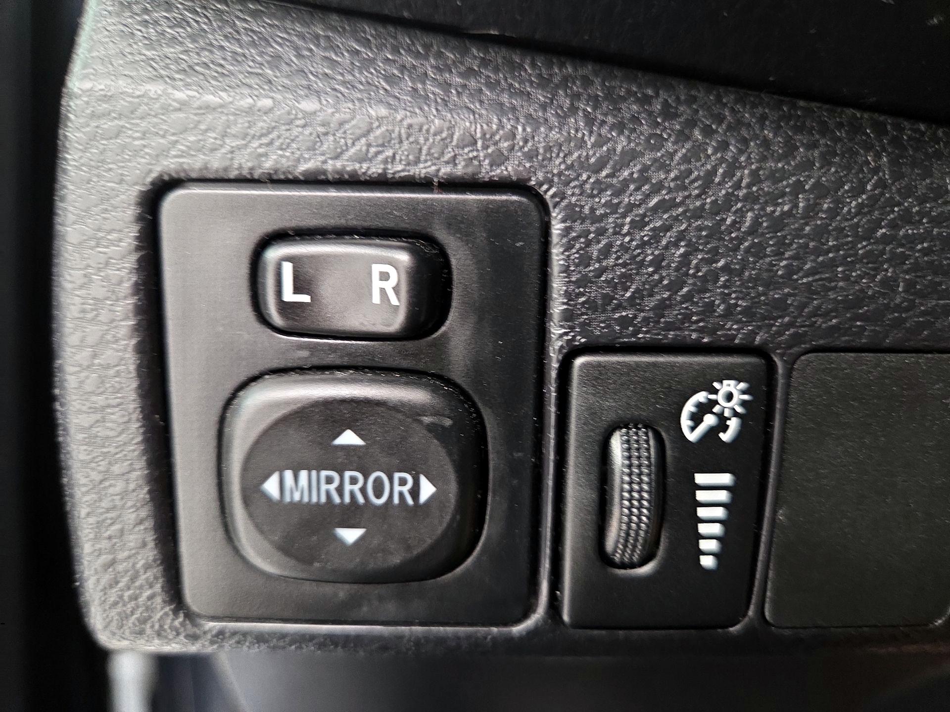 Thumbnail: 2014 Toyota Corolla - 13
