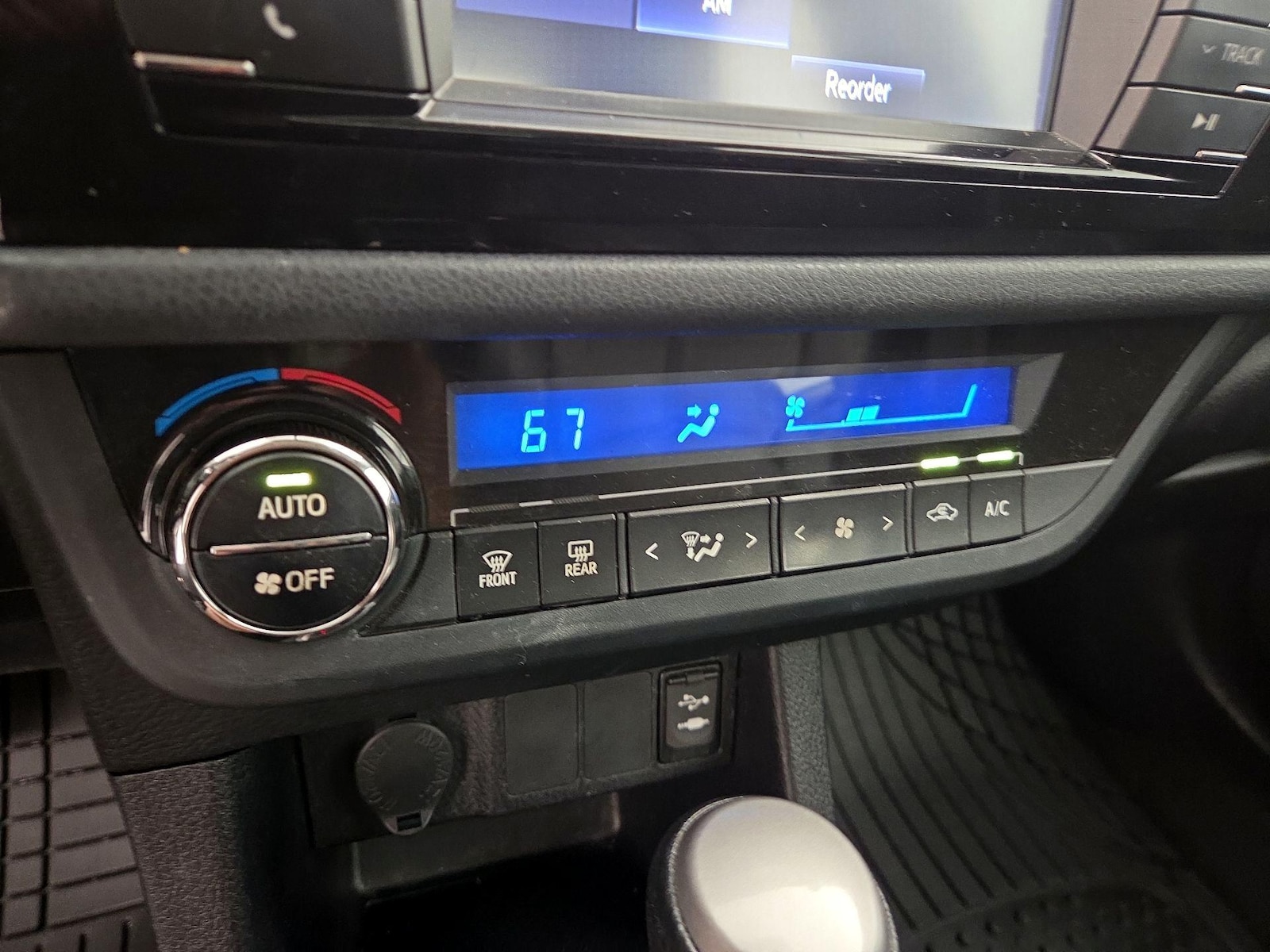 2014 Toyota Corolla S Plus - Photo 17