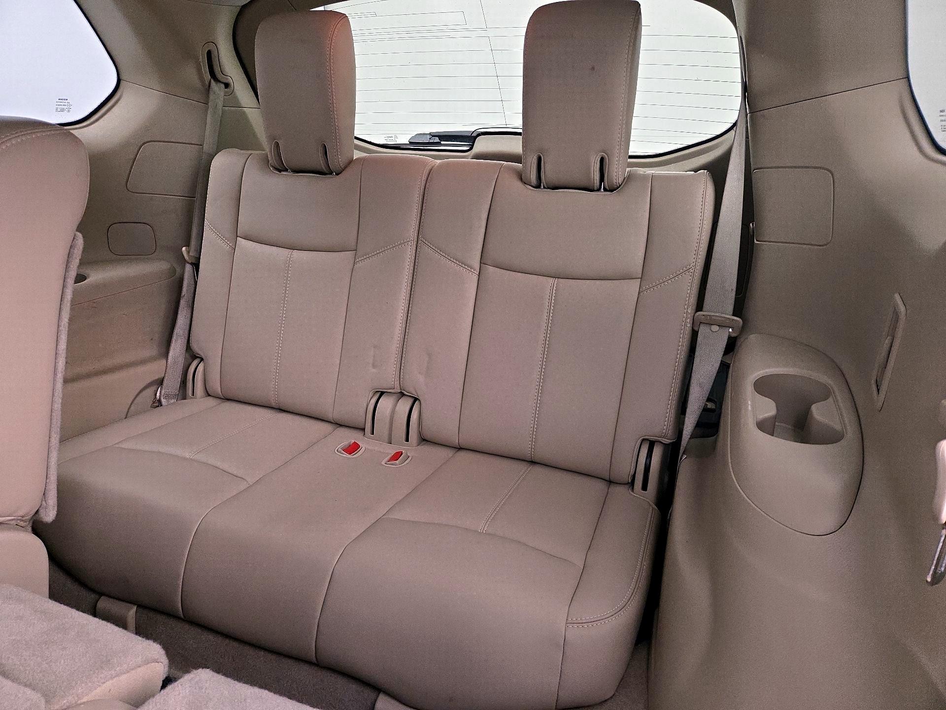 Thumbnail: 2015 Nissan Pathfinder - 20