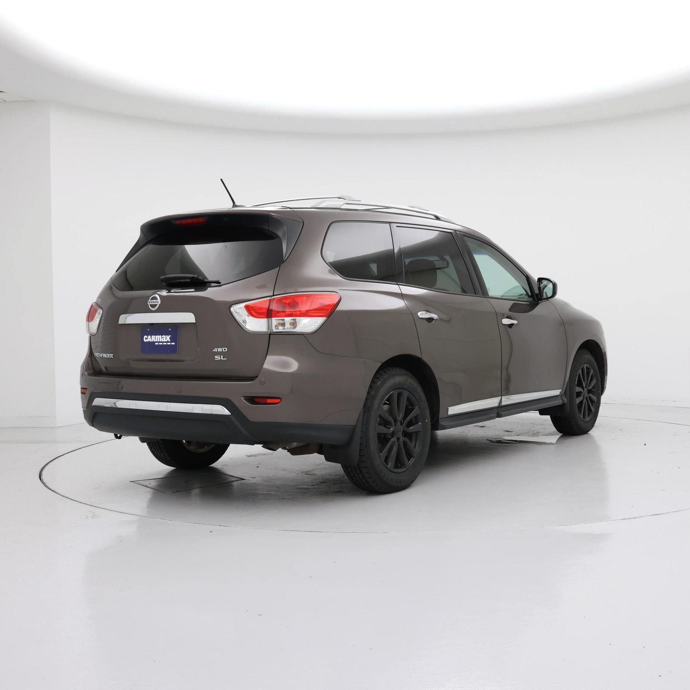 Thumbnail: 2015 Nissan Pathfinder - 8