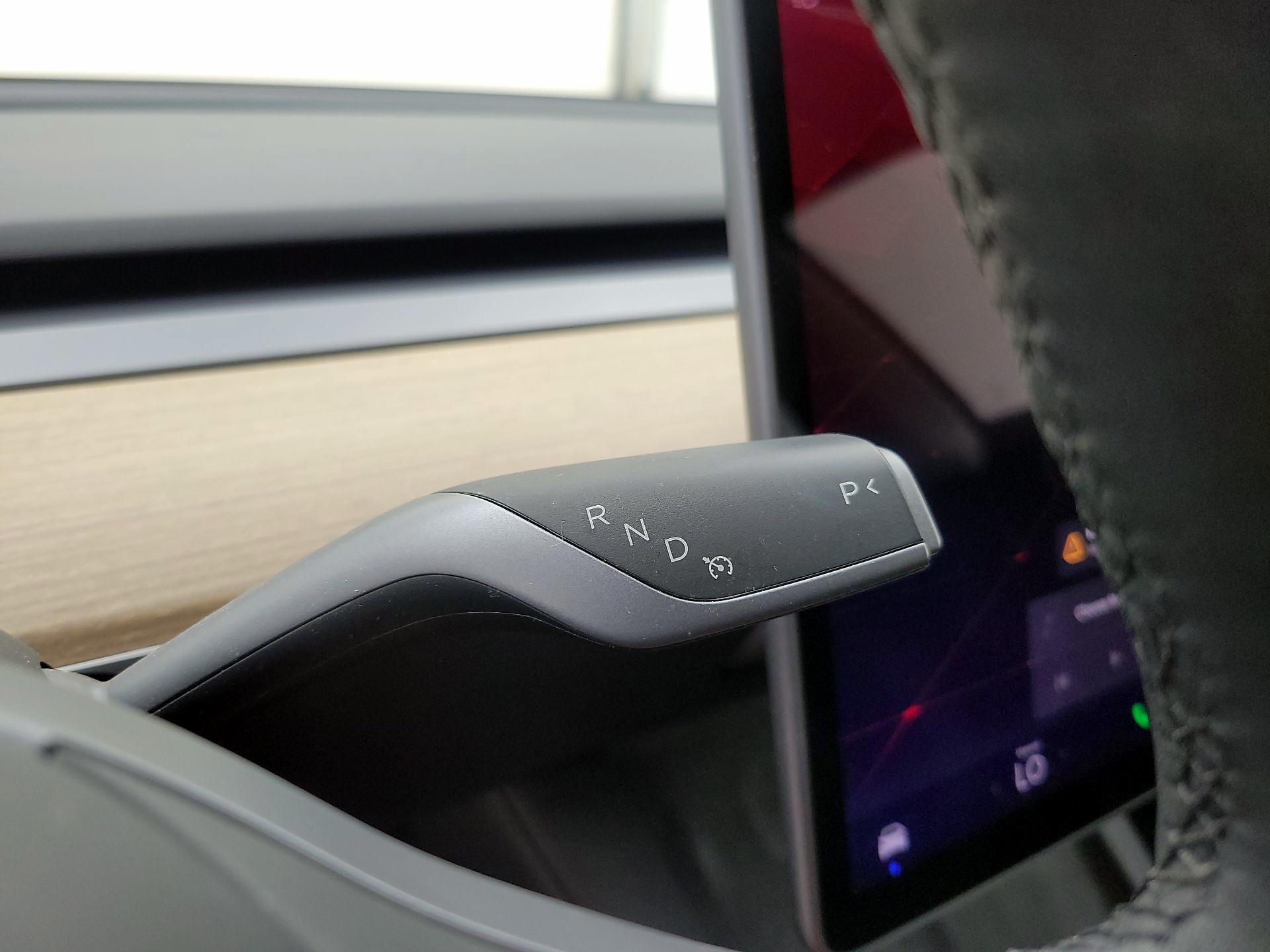 Thumbnail: 2023 Tesla Model 3 - 16