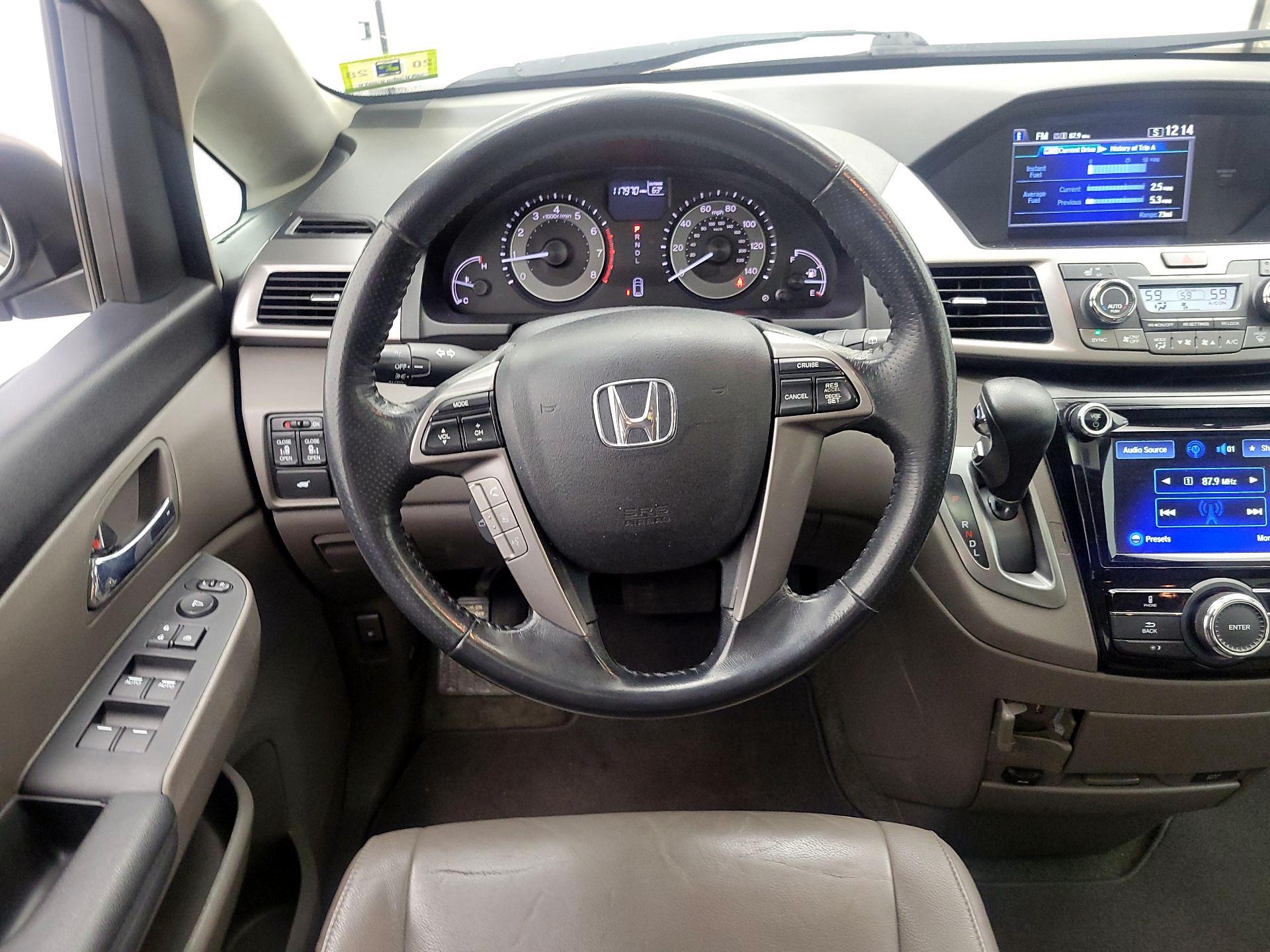 Thumbnail: 2016 Honda Odyssey - 9