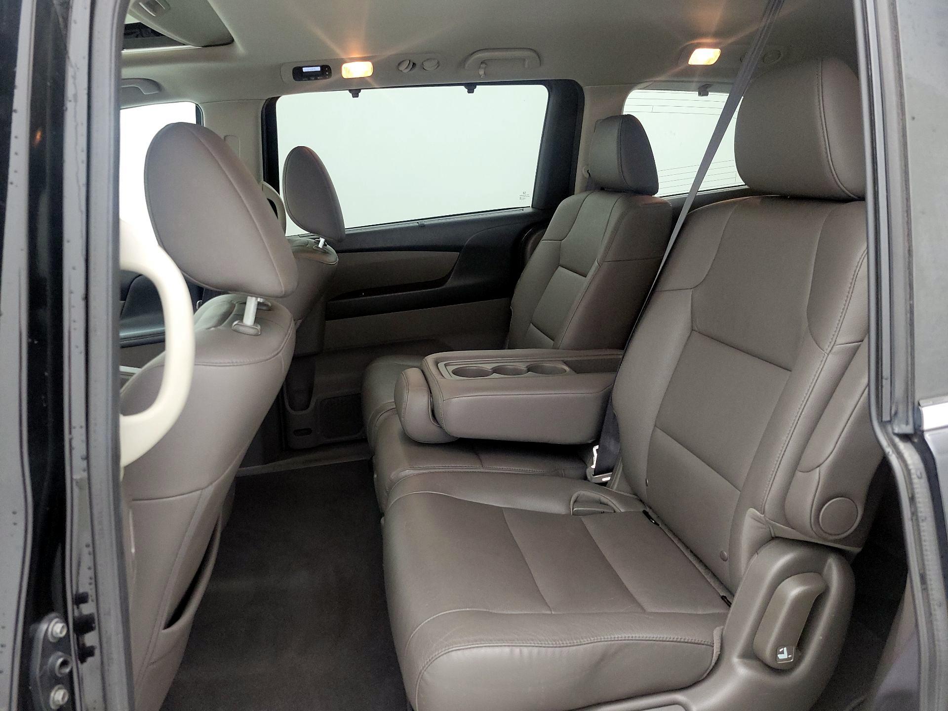 Thumbnail: 2016 Honda Odyssey - 10