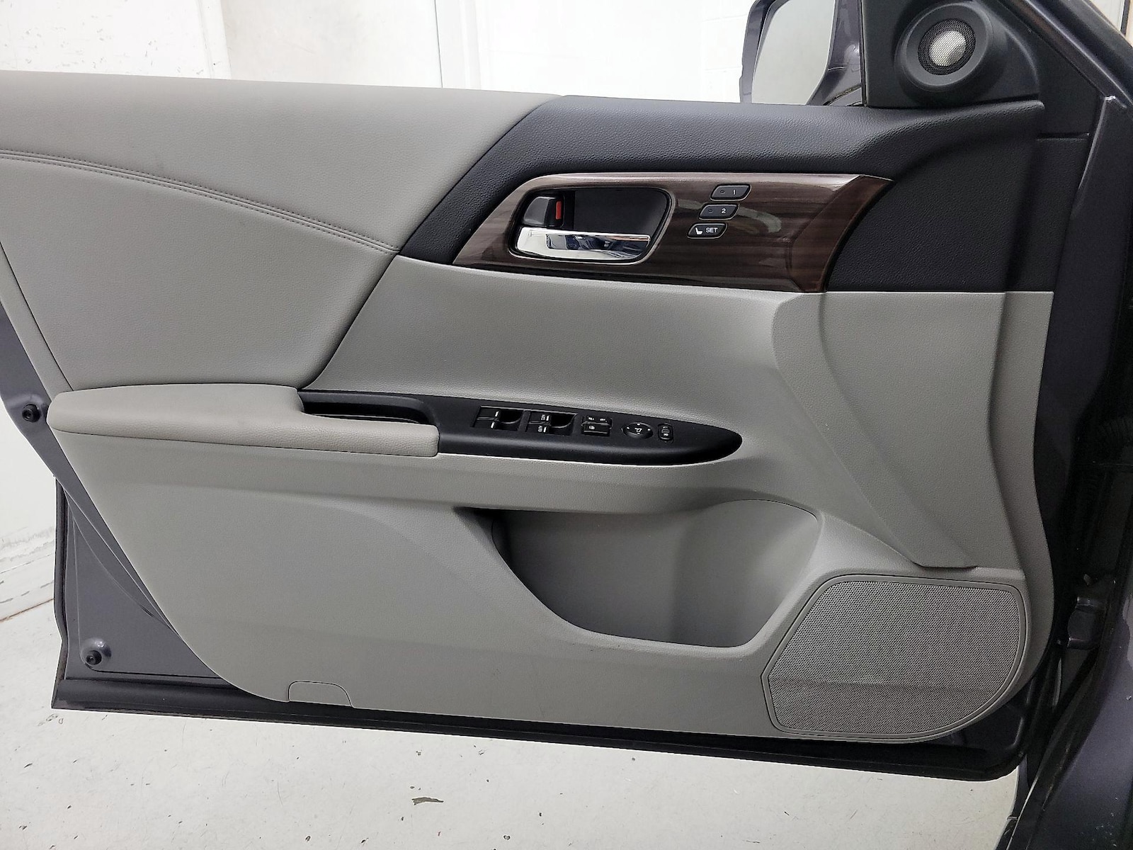 2017 Honda Accord EX-L - Photo 13