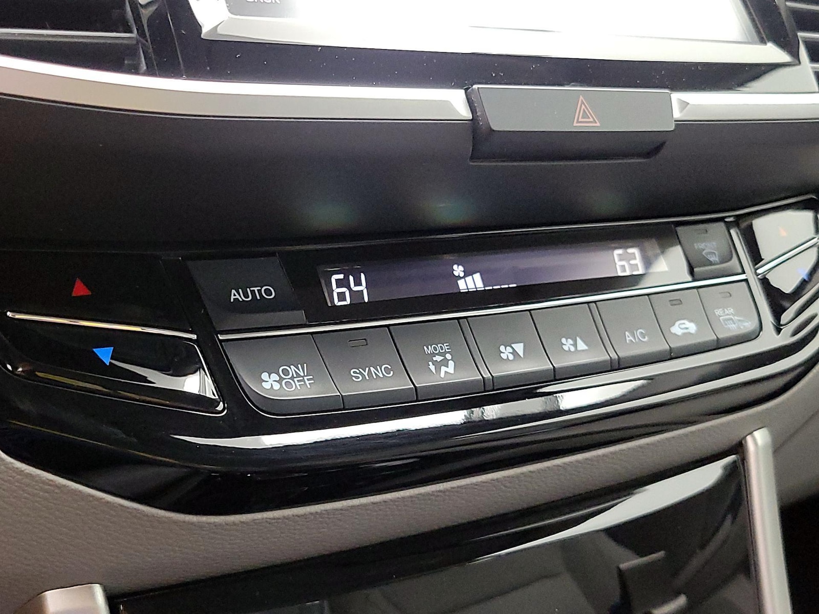 2017 Honda Accord EX-L - Photo 17