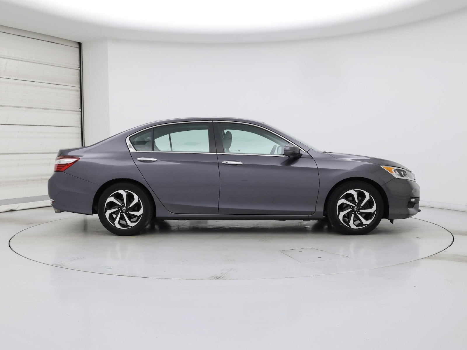 2017 Honda Accord EX-L - Photo 8