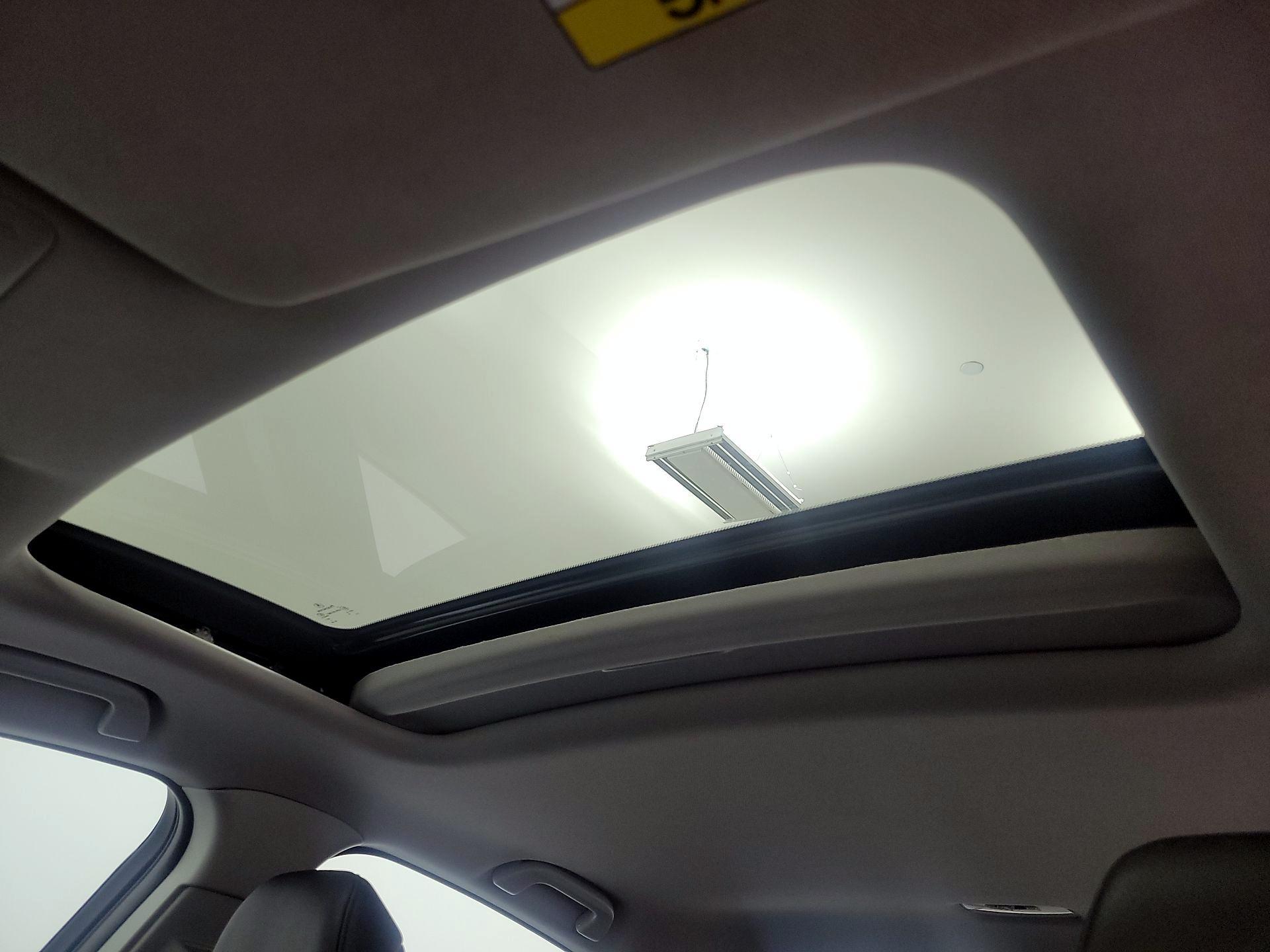 Thumbnail: 2022 Acura ILX - 18