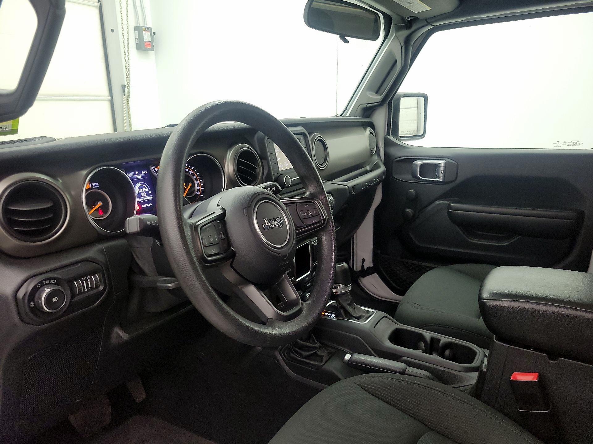 Thumbnail: 2021 Jeep Wrangler - 9