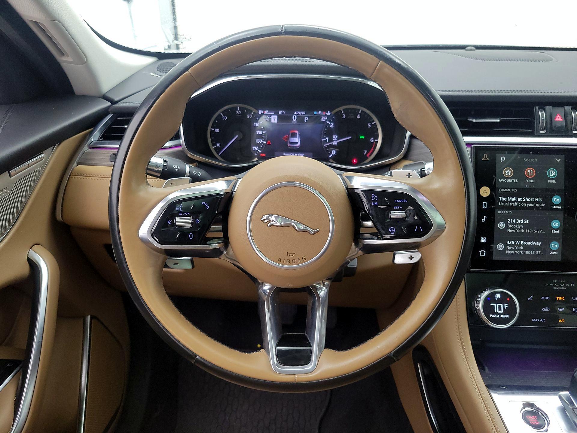Thumbnail: 2022 Jaguar F-Pace - 10