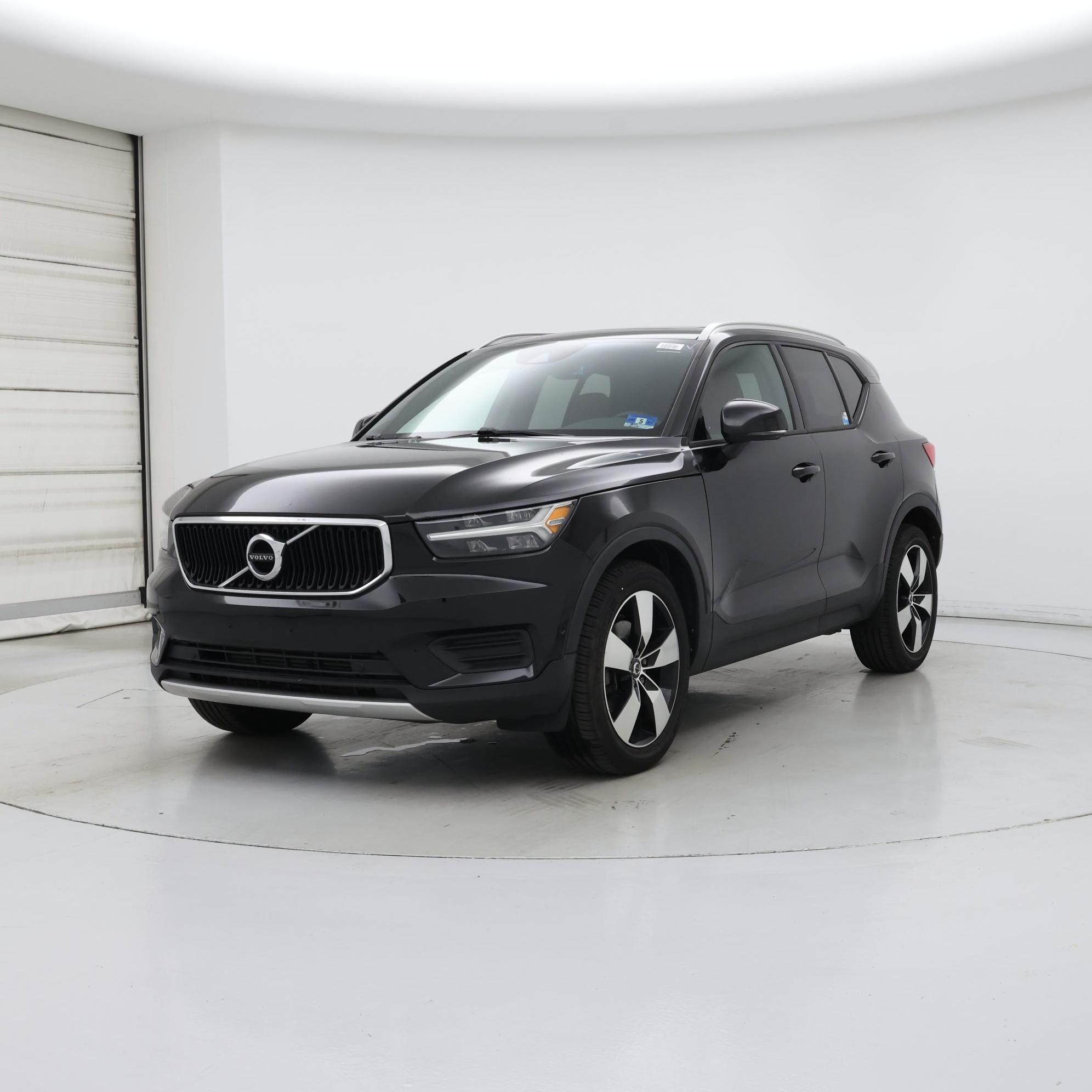 Thumbnail: 2019 Volvo XC40 - 4