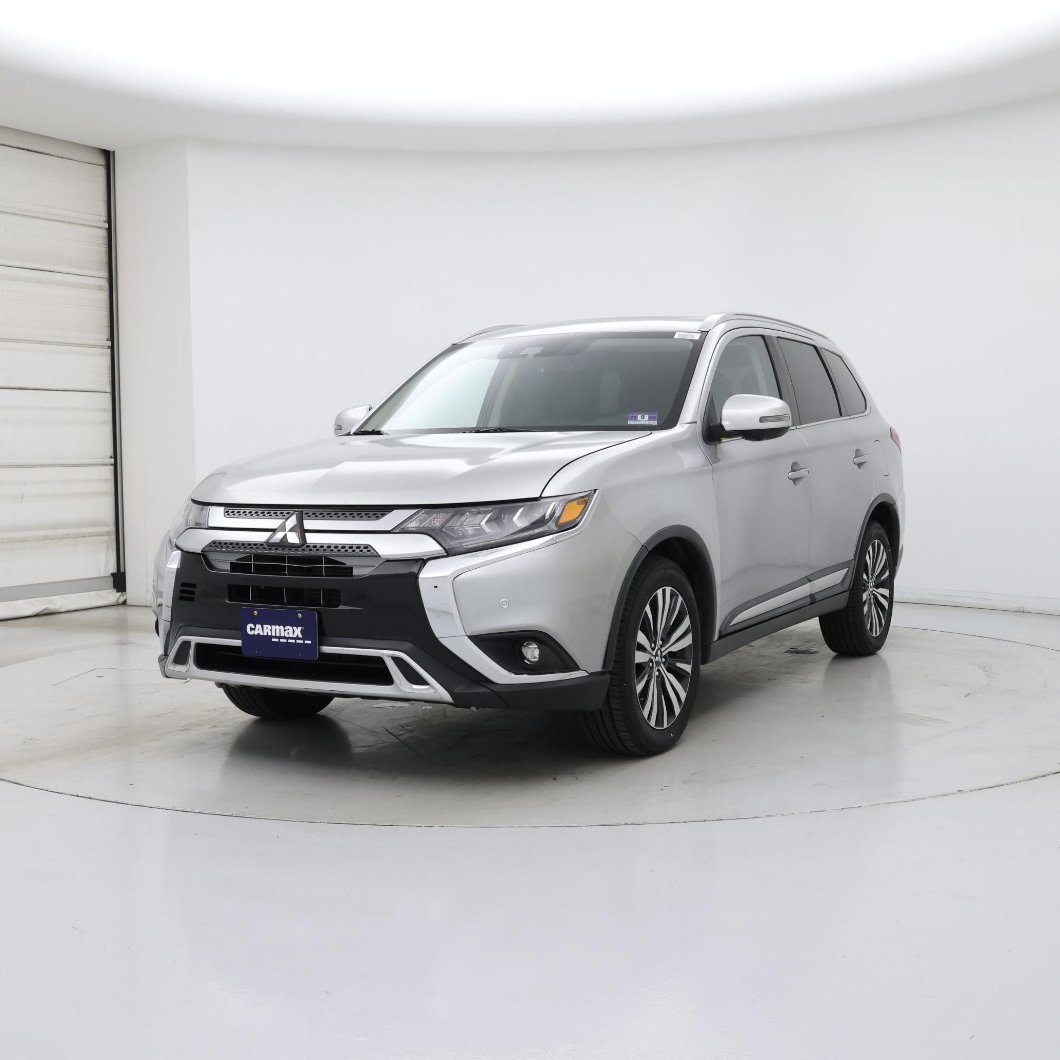Thumbnail: 2019 Mitsubishi Outlander - 4