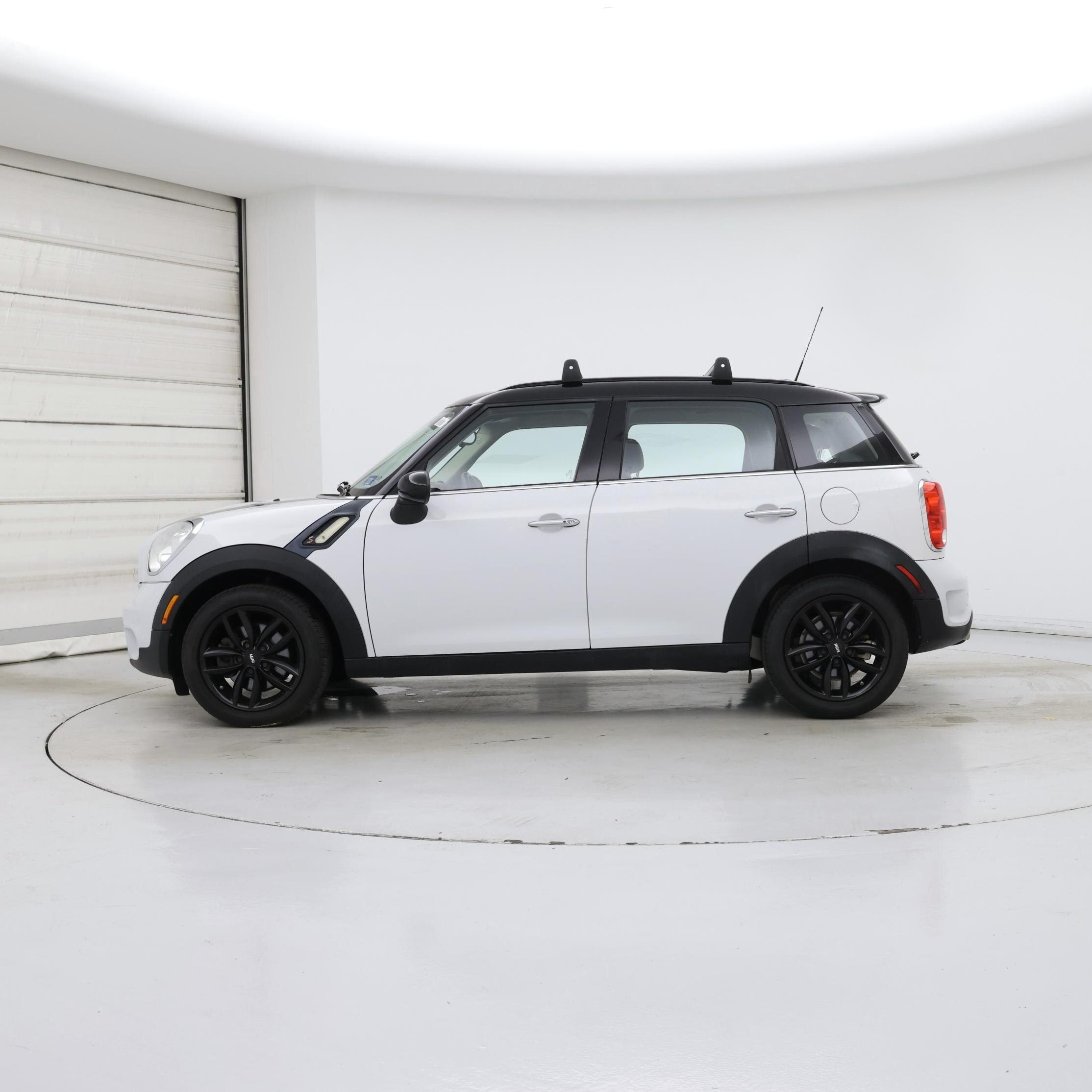 Thumbnail: 2015 MINI Cooper Countryman - 3