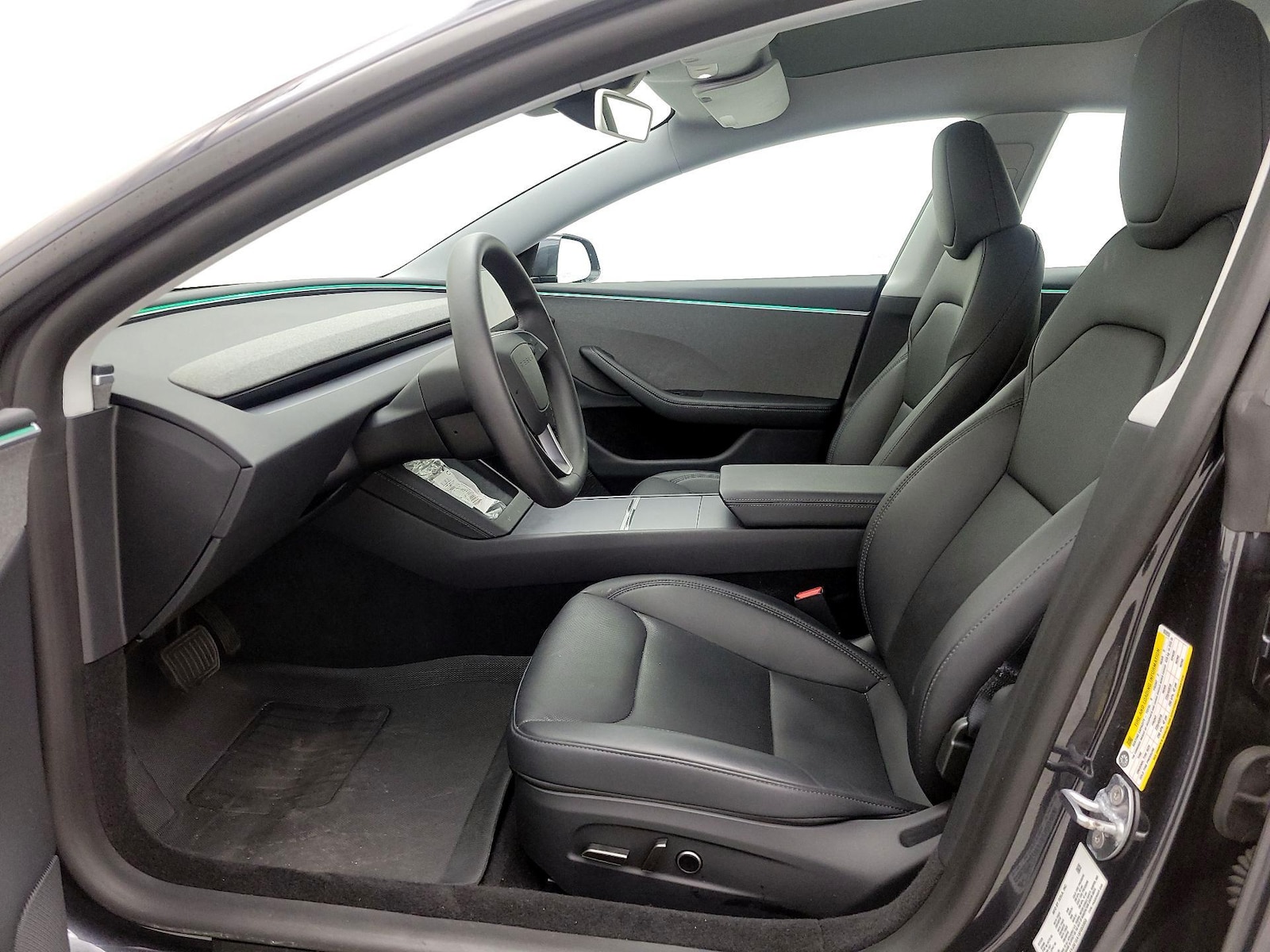 2025 Tesla Model 3 Long Range - Photo 12