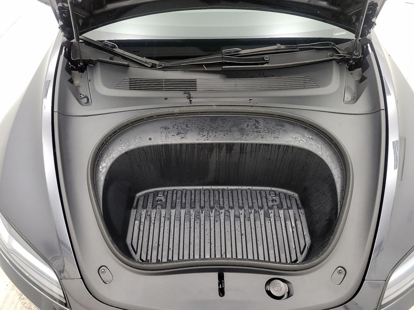 2025 Tesla Model 3 Long Range - Photo 21
