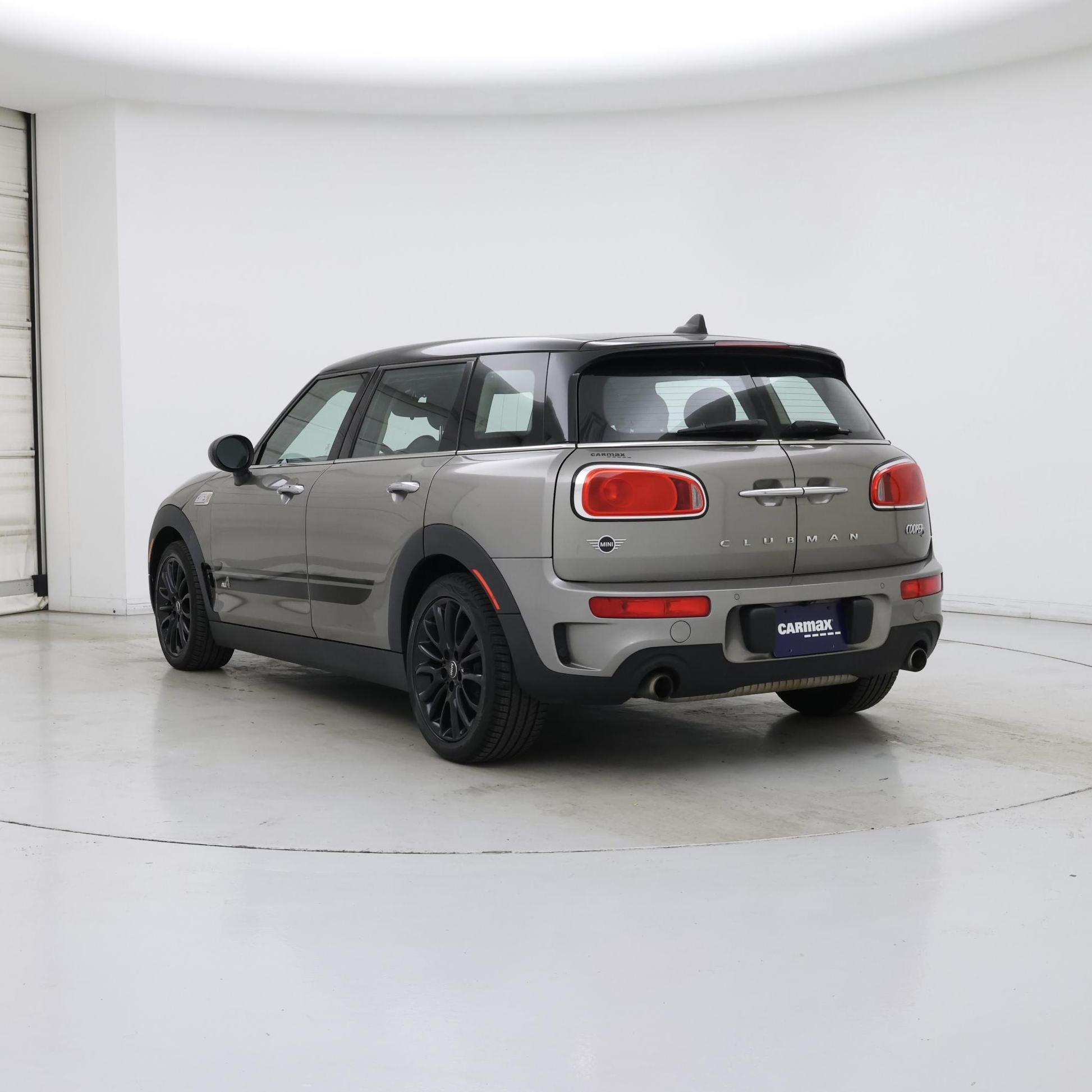 Thumbnail: 2019 MINI Cooper Clubman - 2