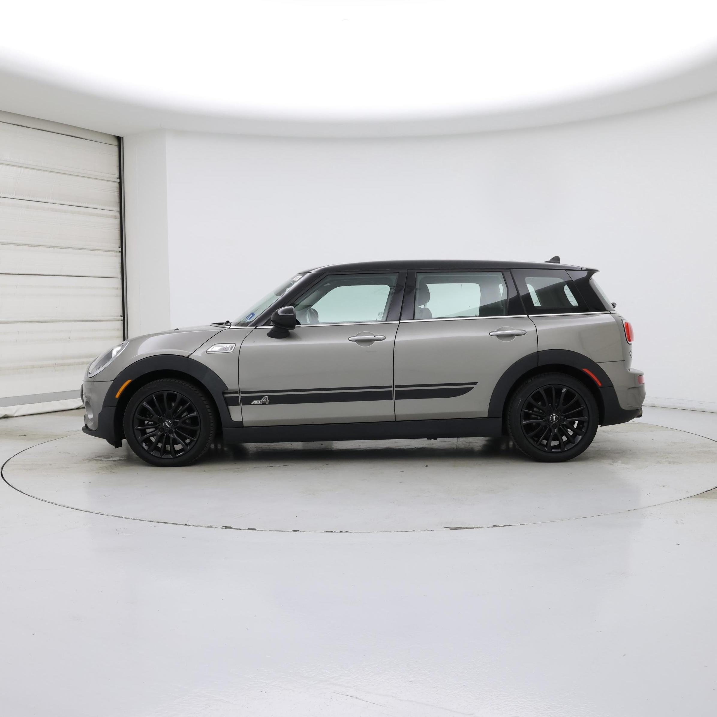 Thumbnail: 2019 MINI Cooper Clubman - 3