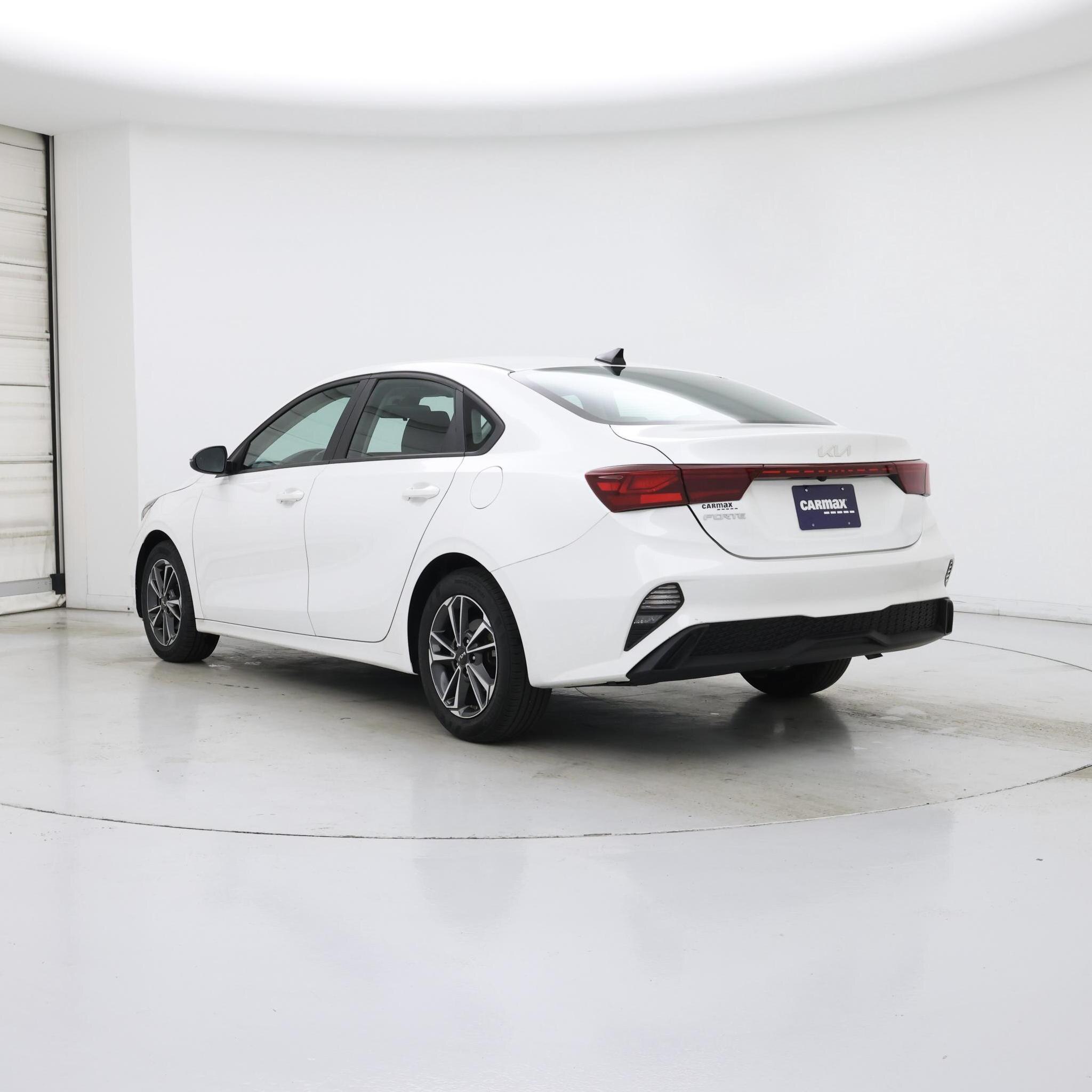 Thumbnail: 2022 Kia Forte - 2