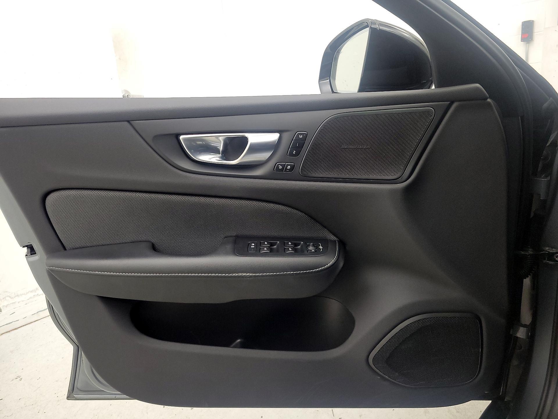 Thumbnail: 2021 Volvo S60 - 12