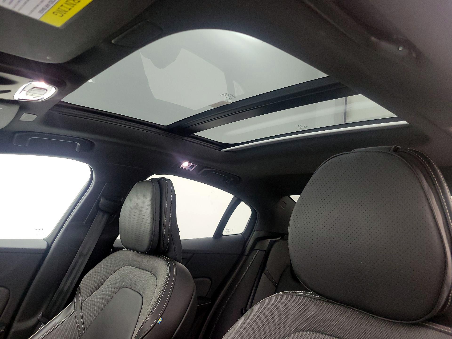 Thumbnail: 2021 Volvo S60 - 20