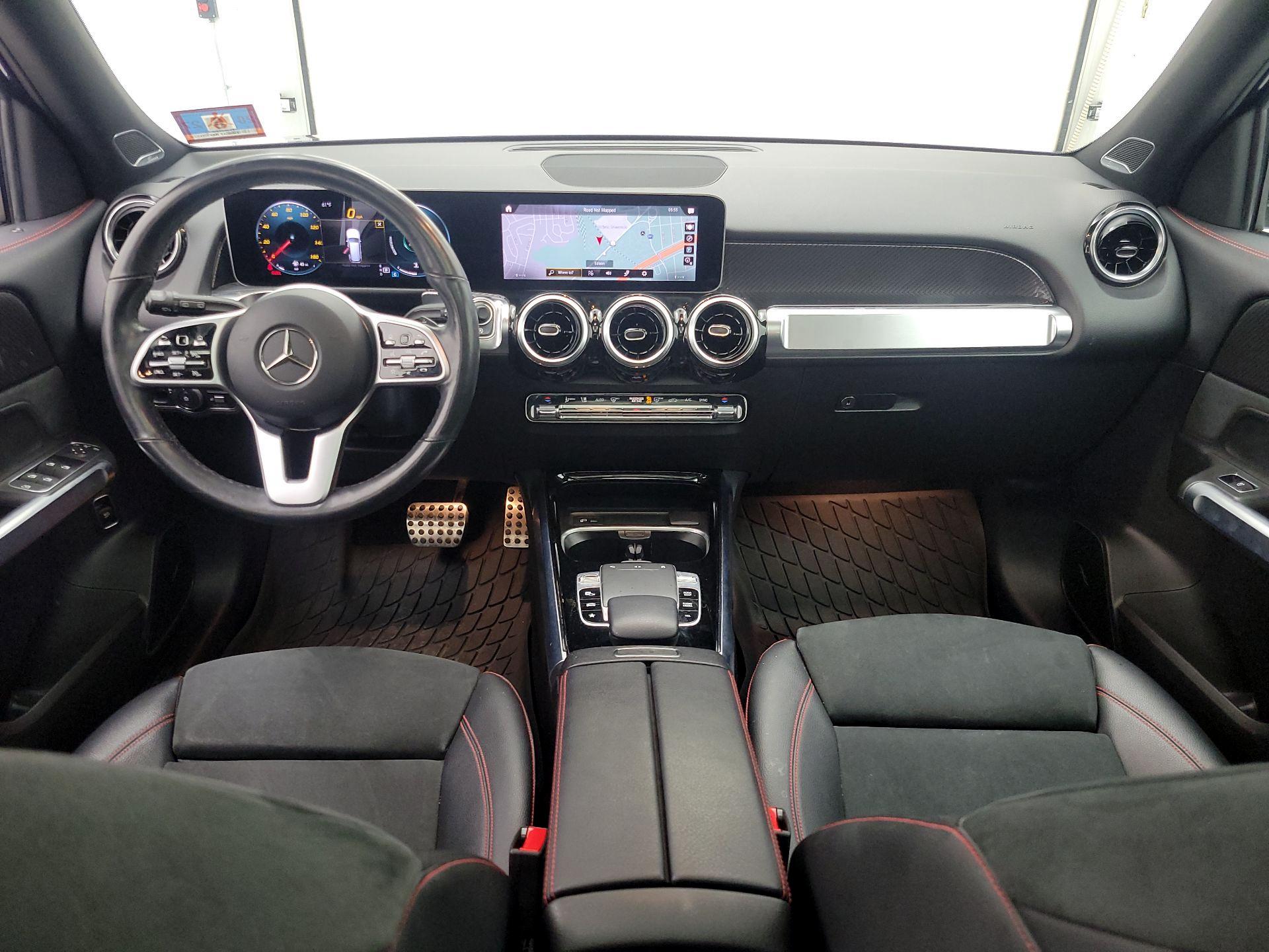 Thumbnail: 2020 Mercedes-Benz GLB - 9