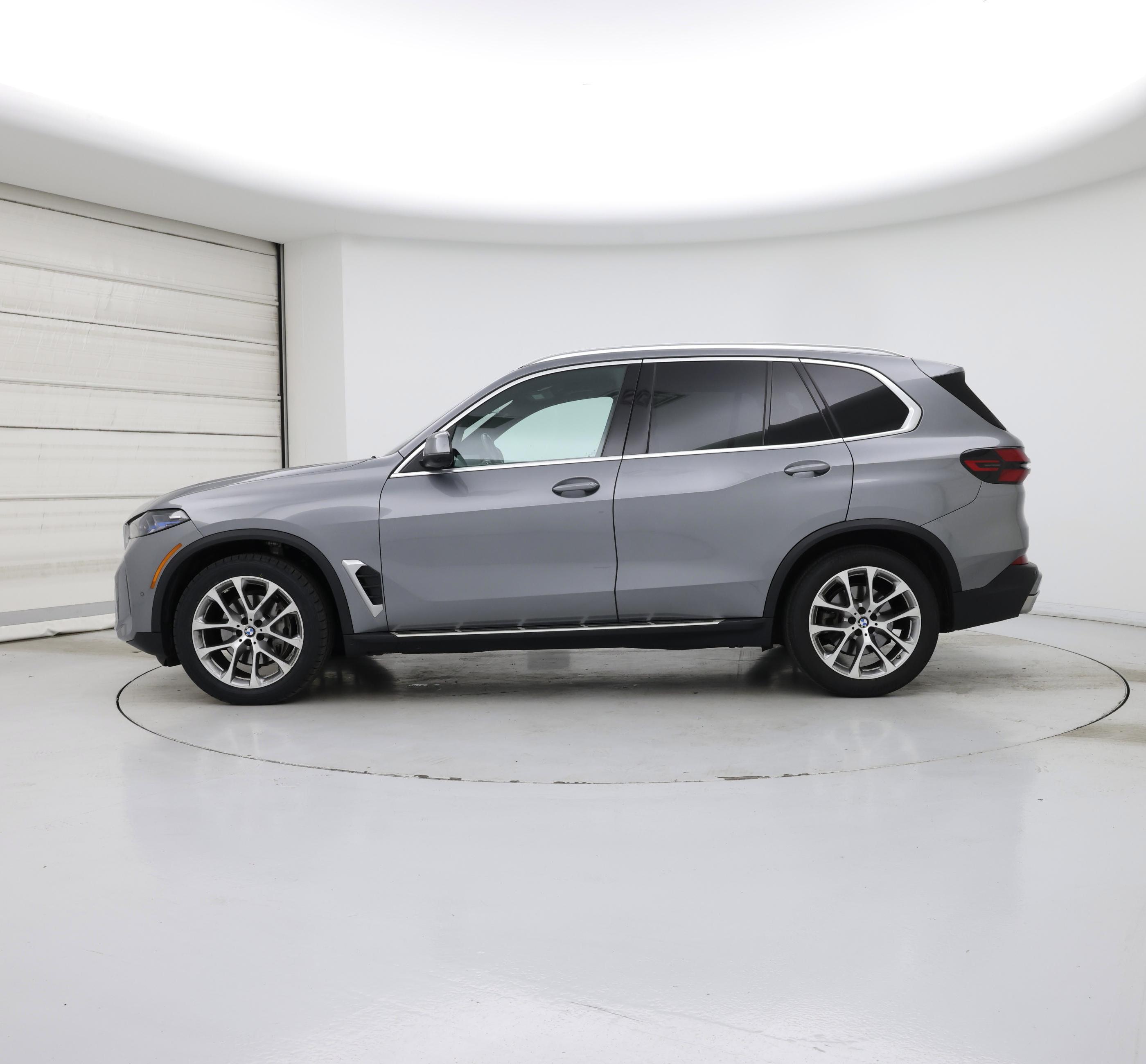 Thumbnail: 2024 BMW X5 - 3