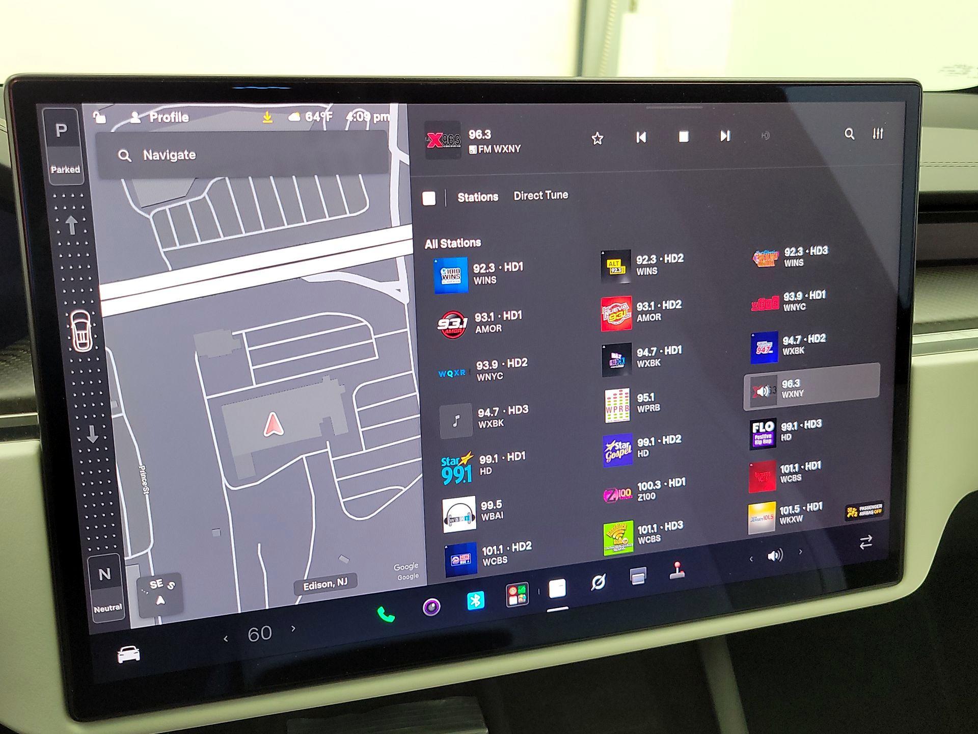 Thumbnail: 2022 Tesla Model X - 15