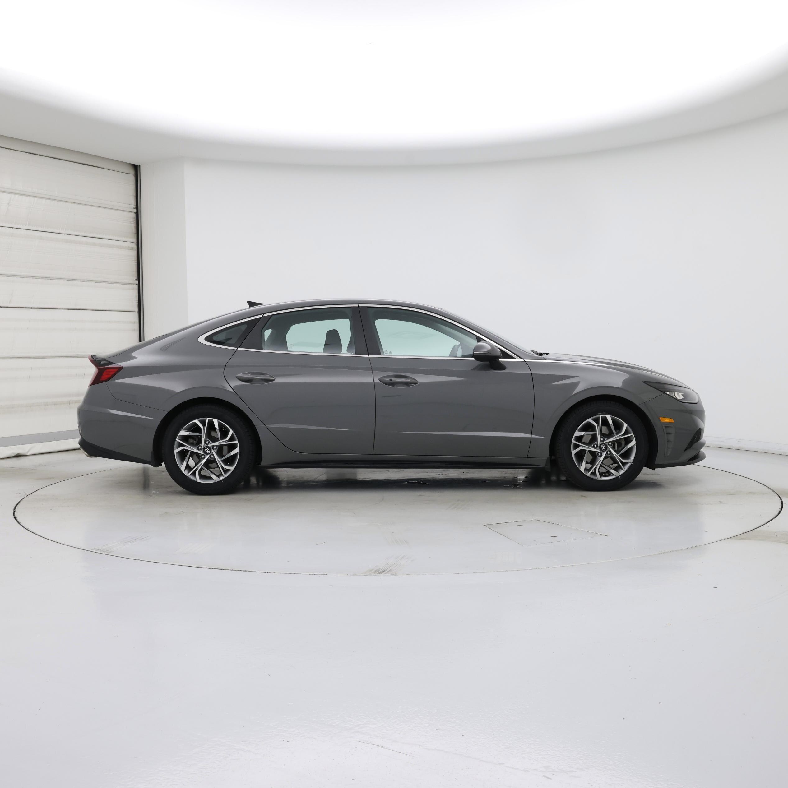 Thumbnail: 2023 Hyundai Sonata - 7