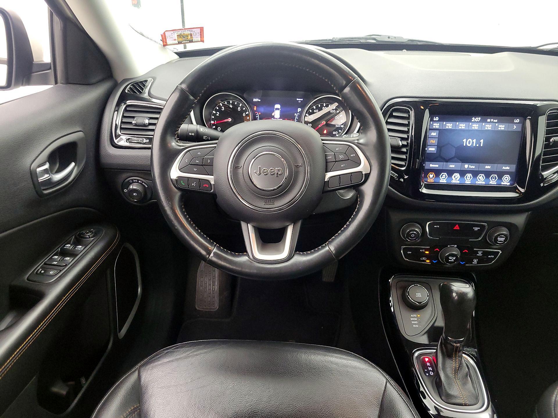Thumbnail: 2019 Jeep Compass - 10