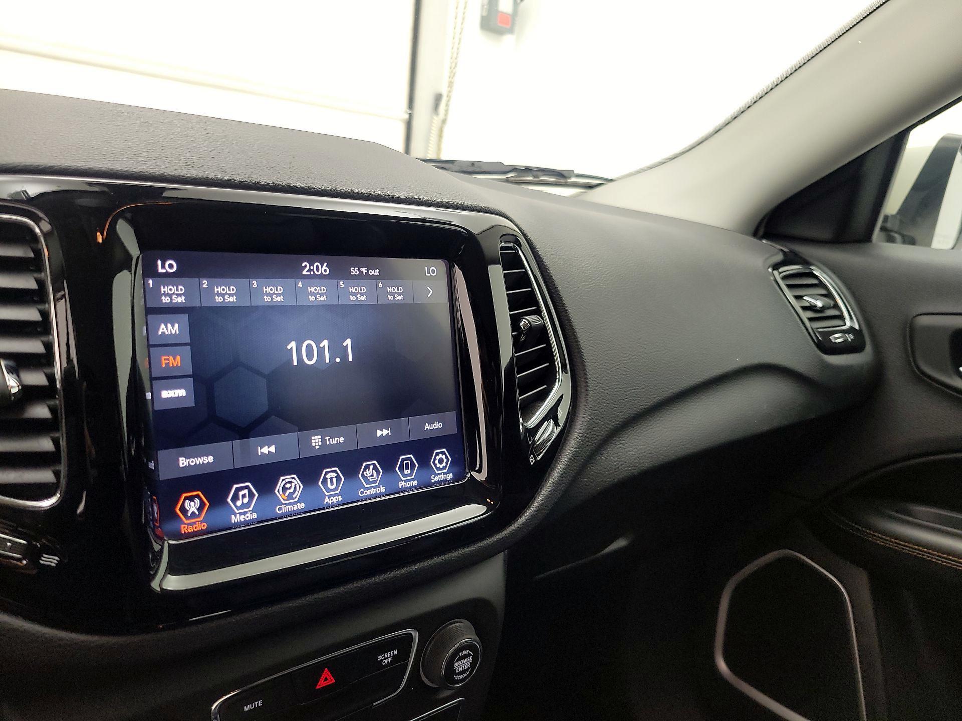 Thumbnail: 2019 Jeep Compass - 15