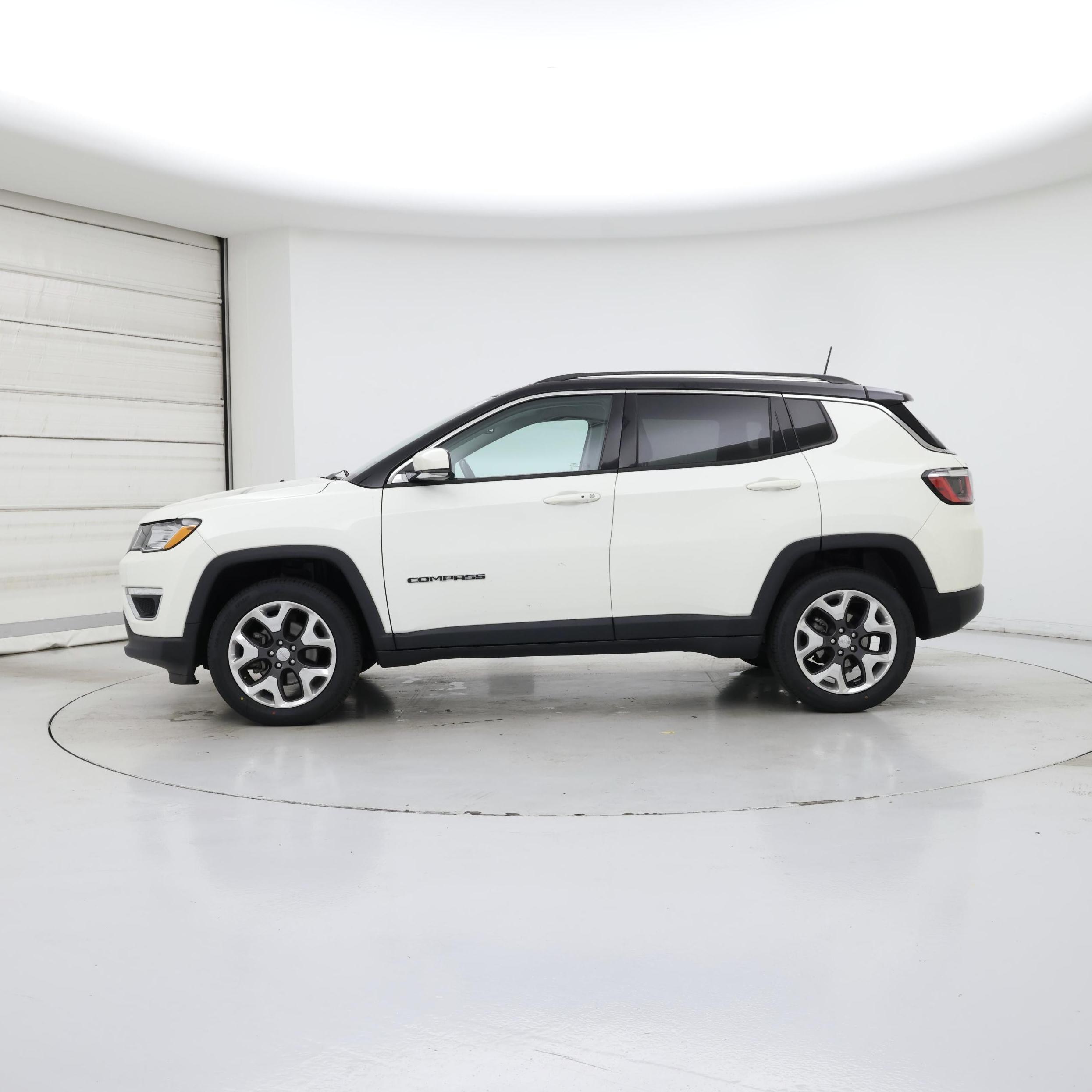 Thumbnail: 2019 Jeep Compass - 3