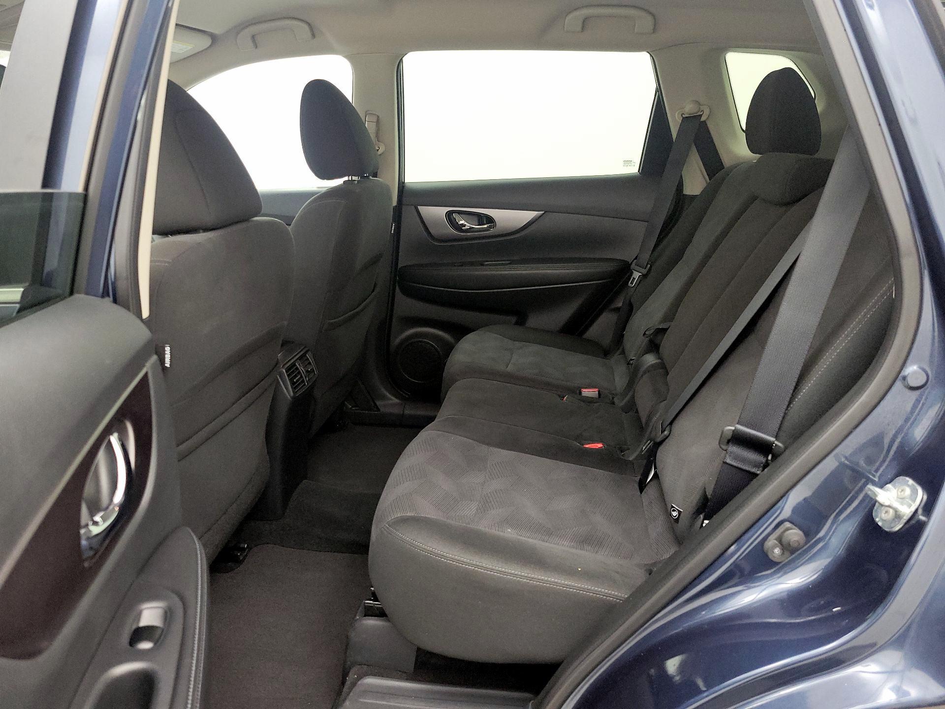 Thumbnail: 2016 Nissan Rogue - 19