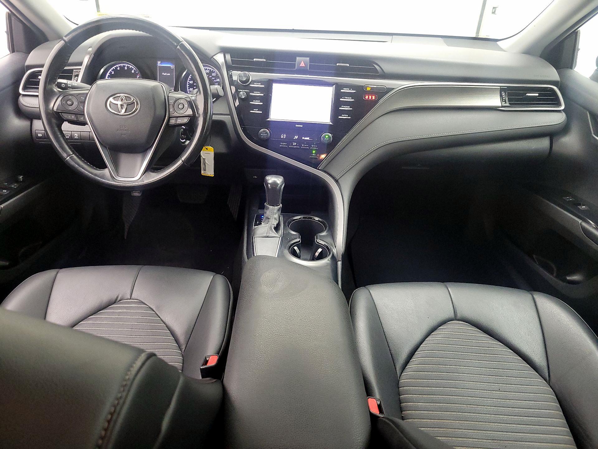 Thumbnail: 2020 Toyota Camry - 9