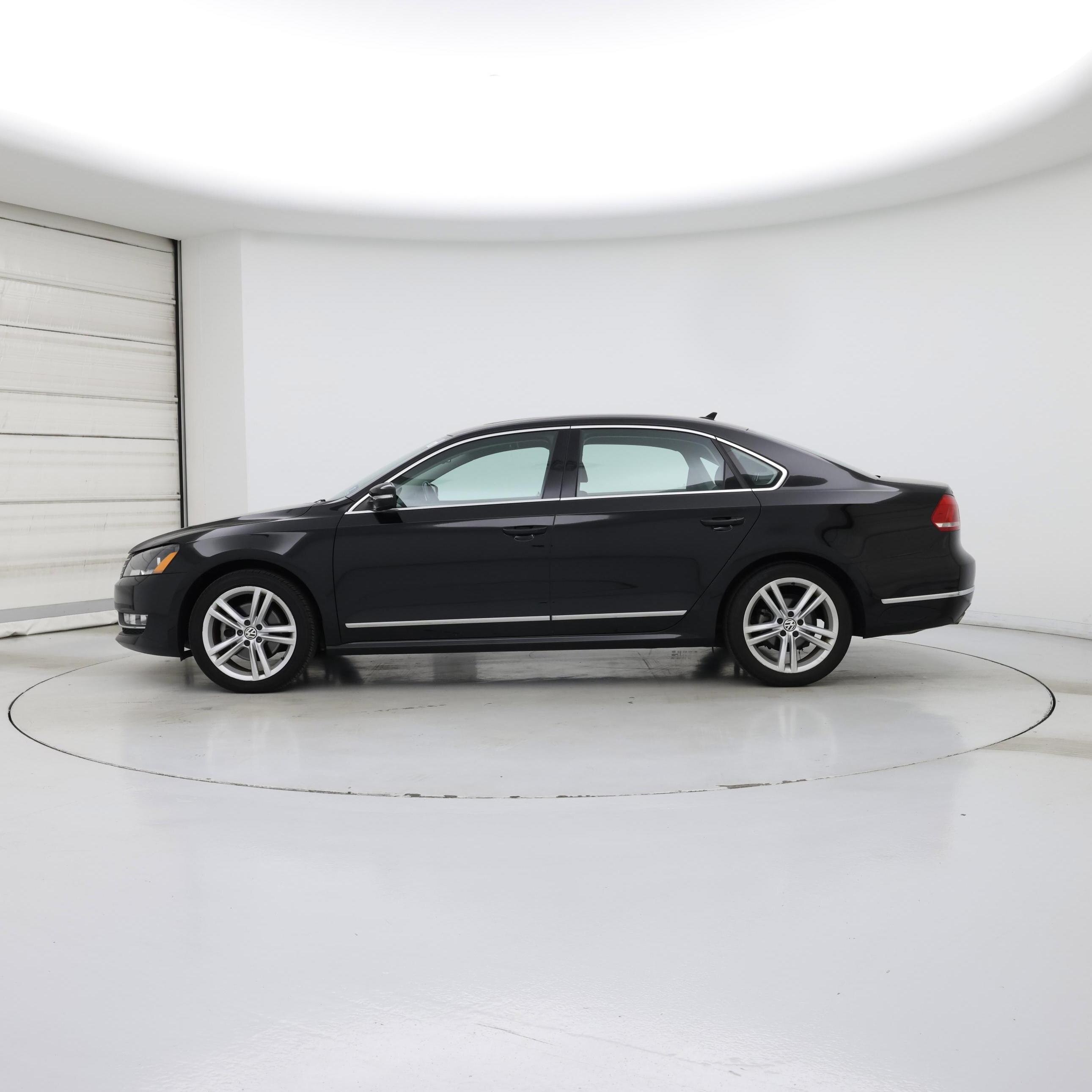 Thumbnail: 2015 Volkswagen Passat - 3