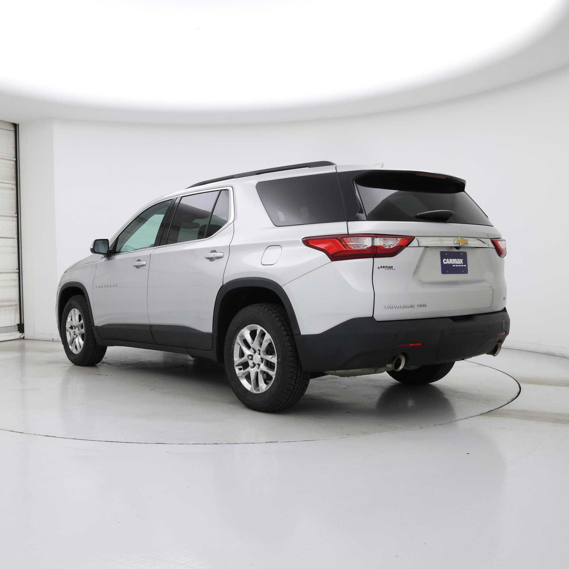 Thumbnail: 2021 Chevrolet Traverse - 2