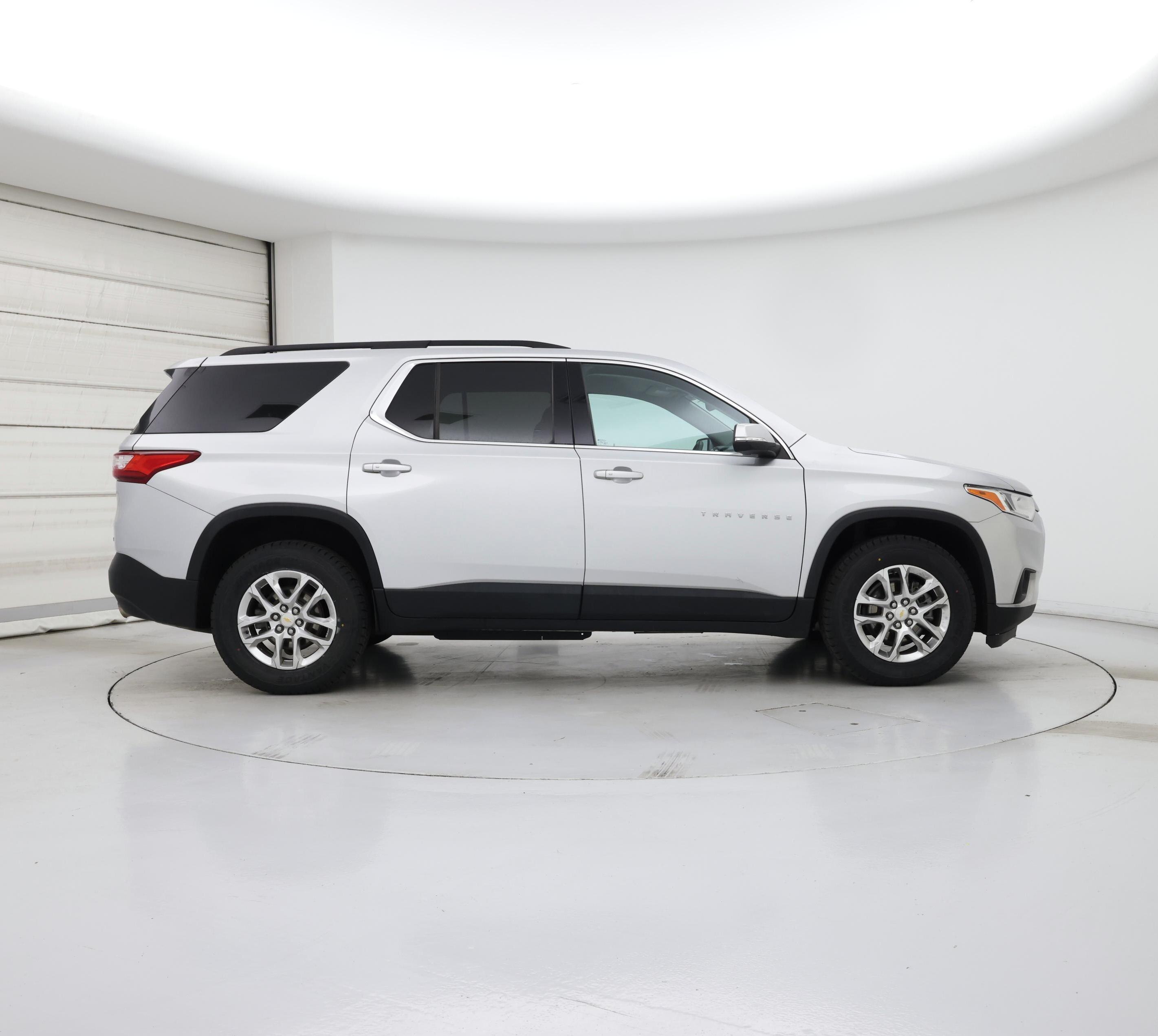 Thumbnail: 2021 Chevrolet Traverse - 7