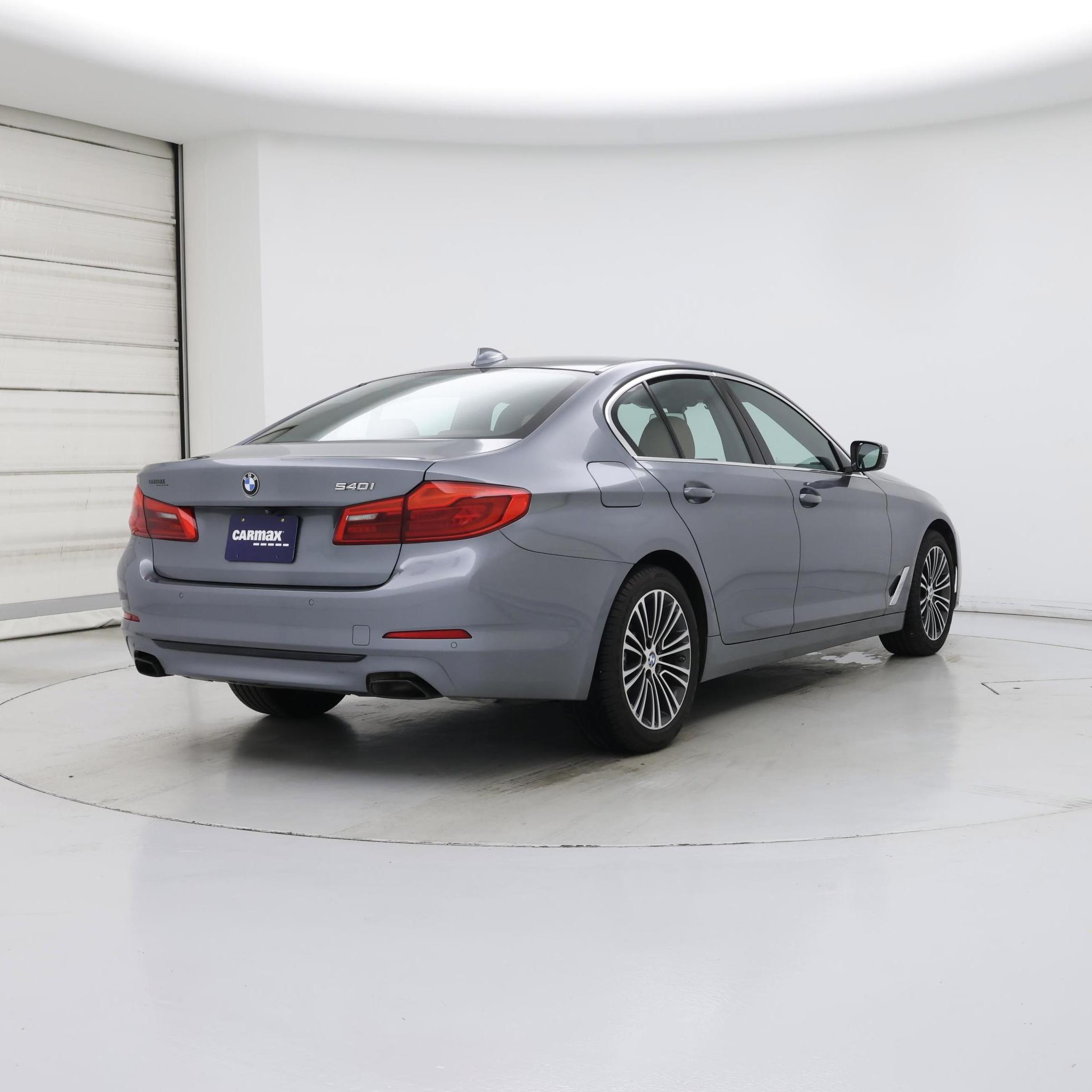 Thumbnail: 2016 BMW 3 Series - 8