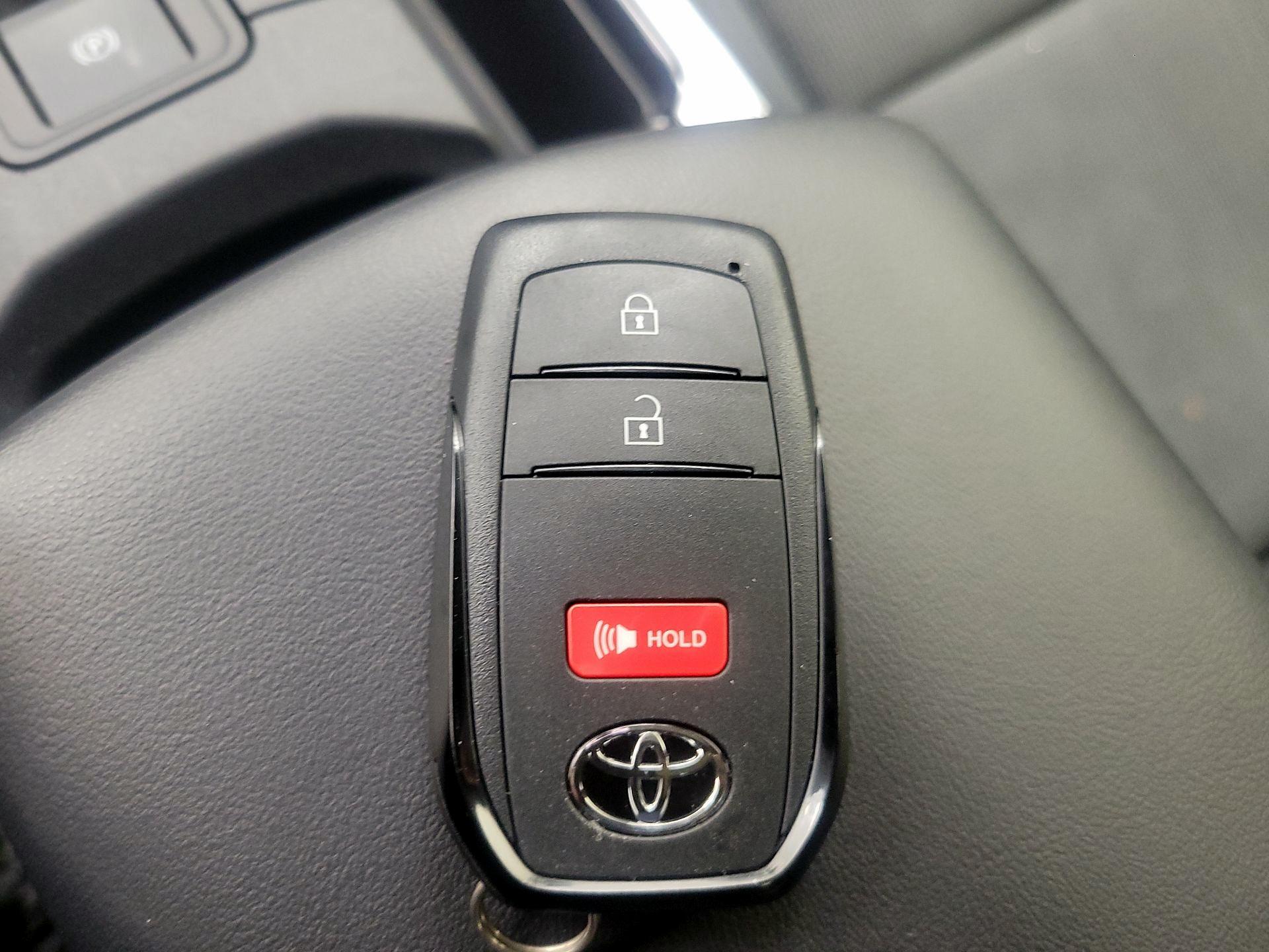 Thumbnail: 2025 Toyota Prius - 20
