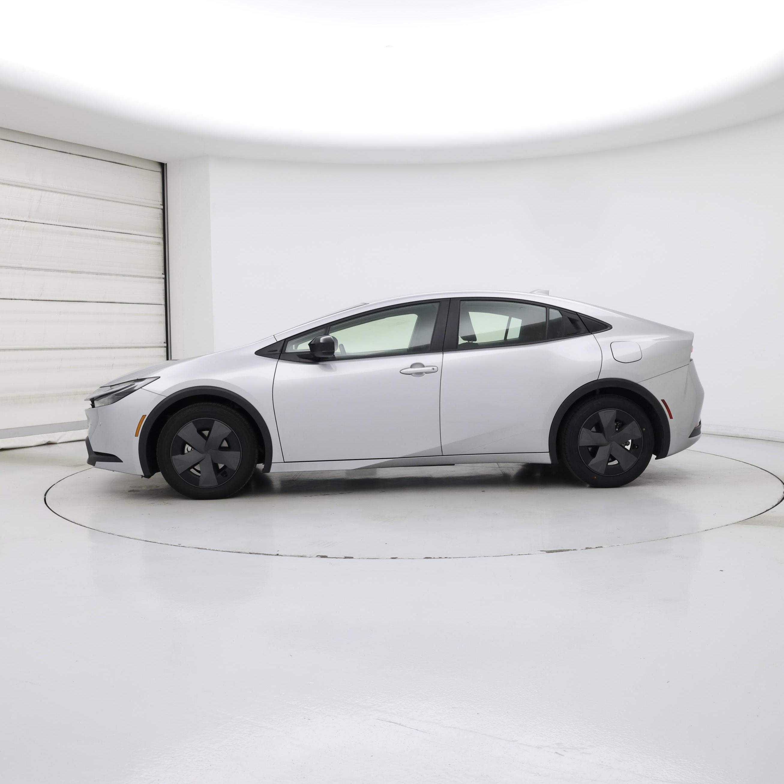 Thumbnail: 2025 Toyota Prius - 3