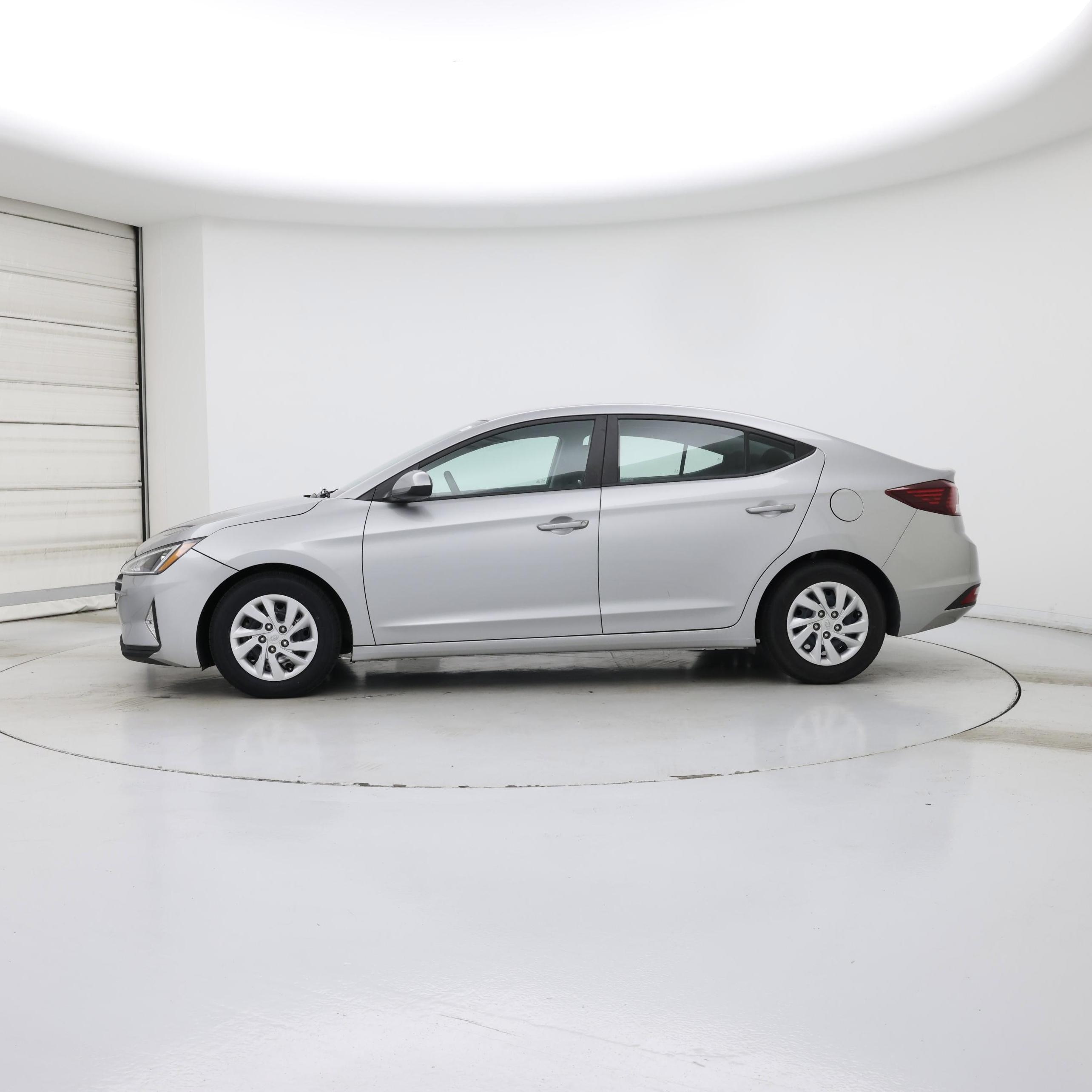 Thumbnail: 2020 Hyundai Elantra - 3